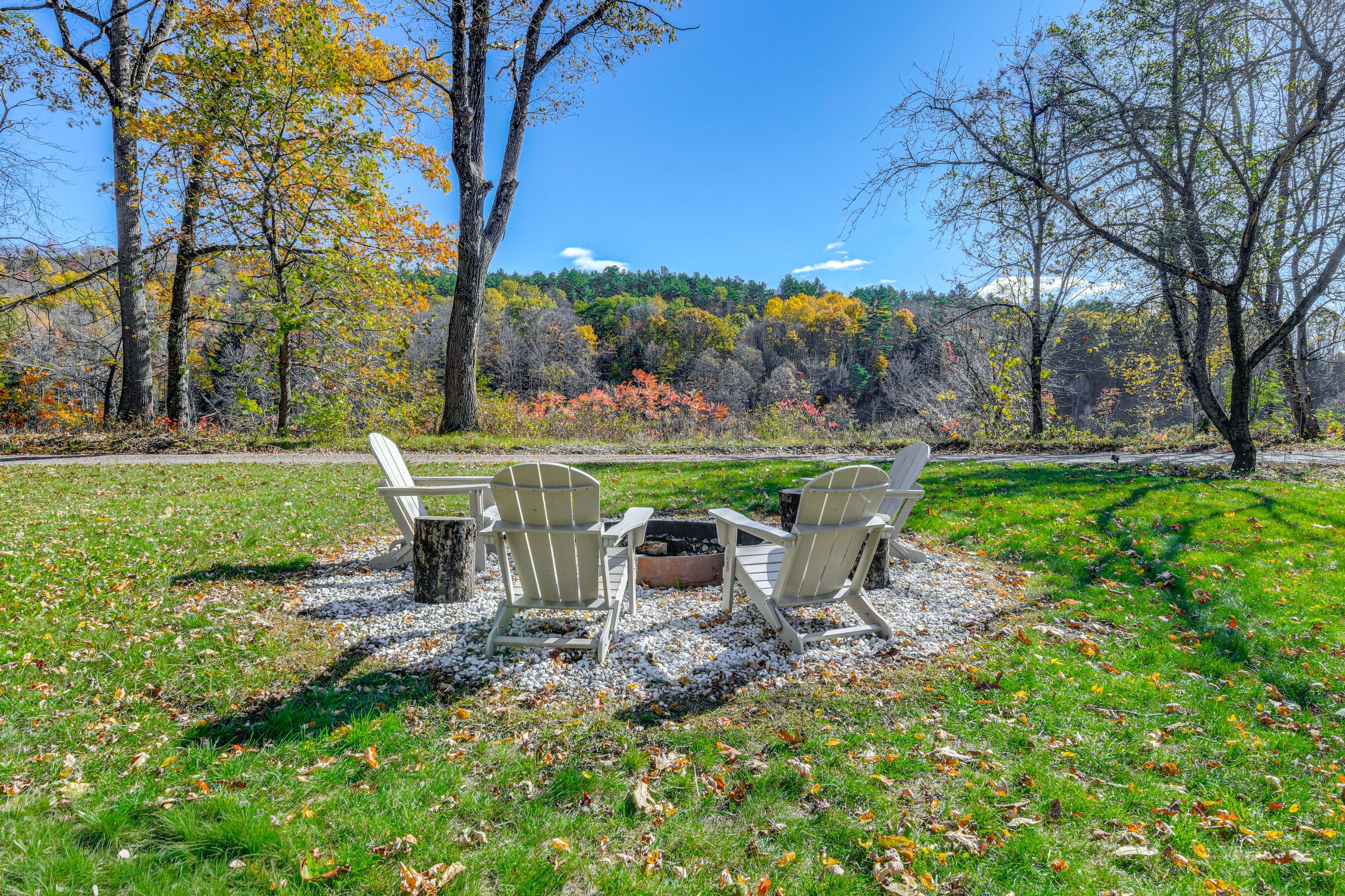 Yard Space | Wood-Burning Fire Pit (Wood Not Provided)