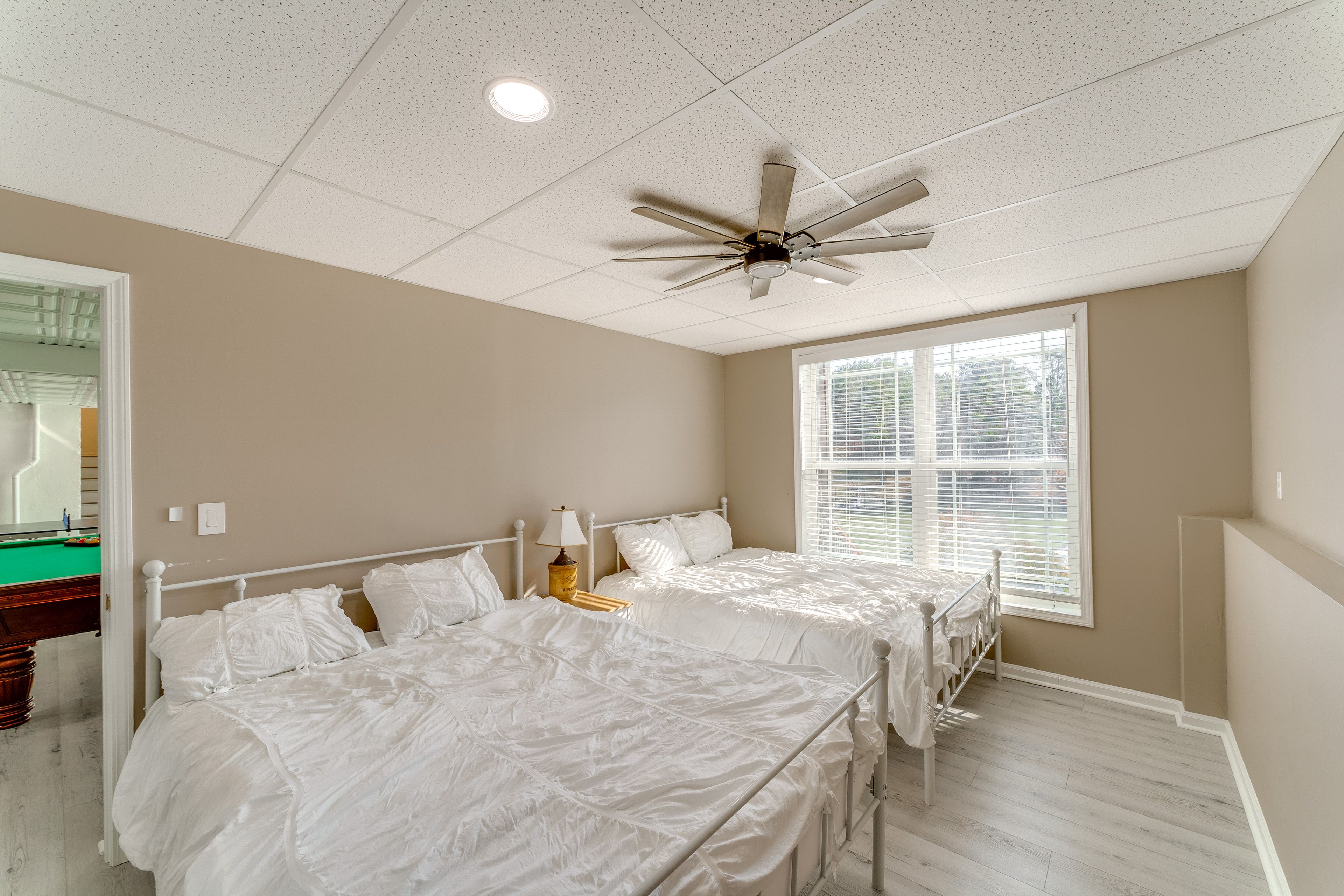 Bedroom 2 | 2 Queen Beds | Hangers