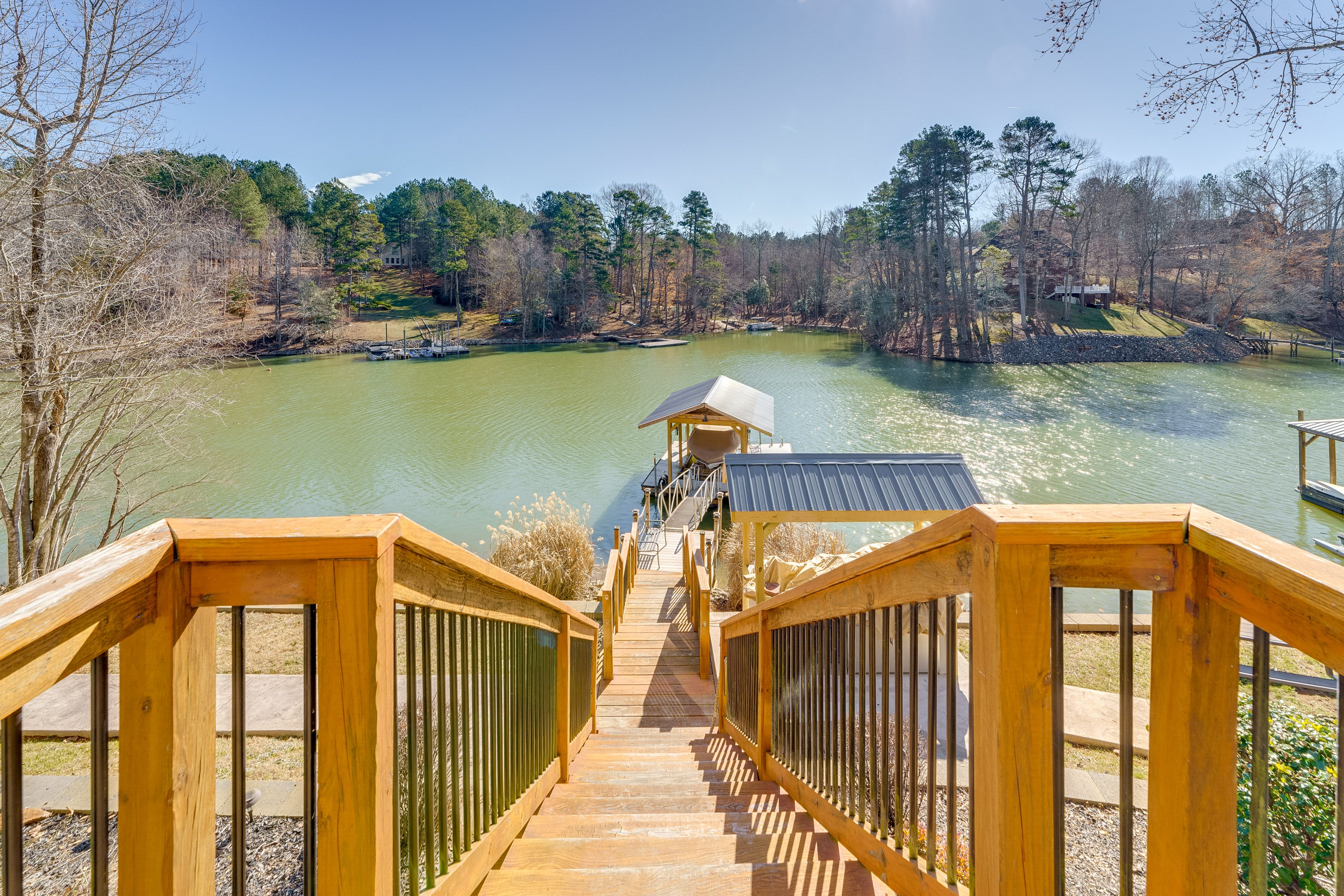 Shared Amenities | Lake Access | Tiered Yard | Picnic Table