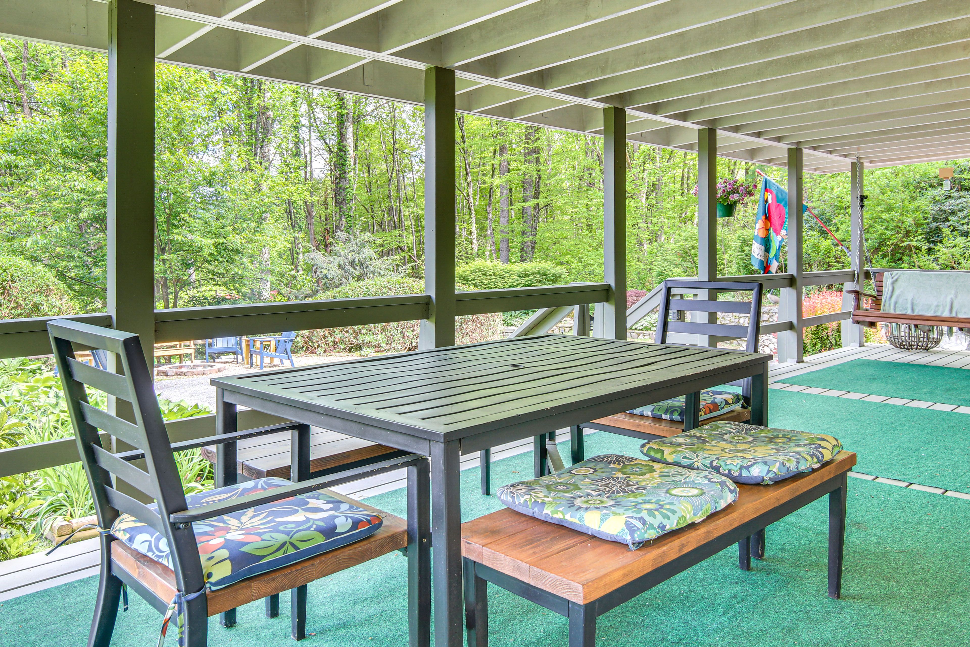 Front Porch | Outdoor Dining