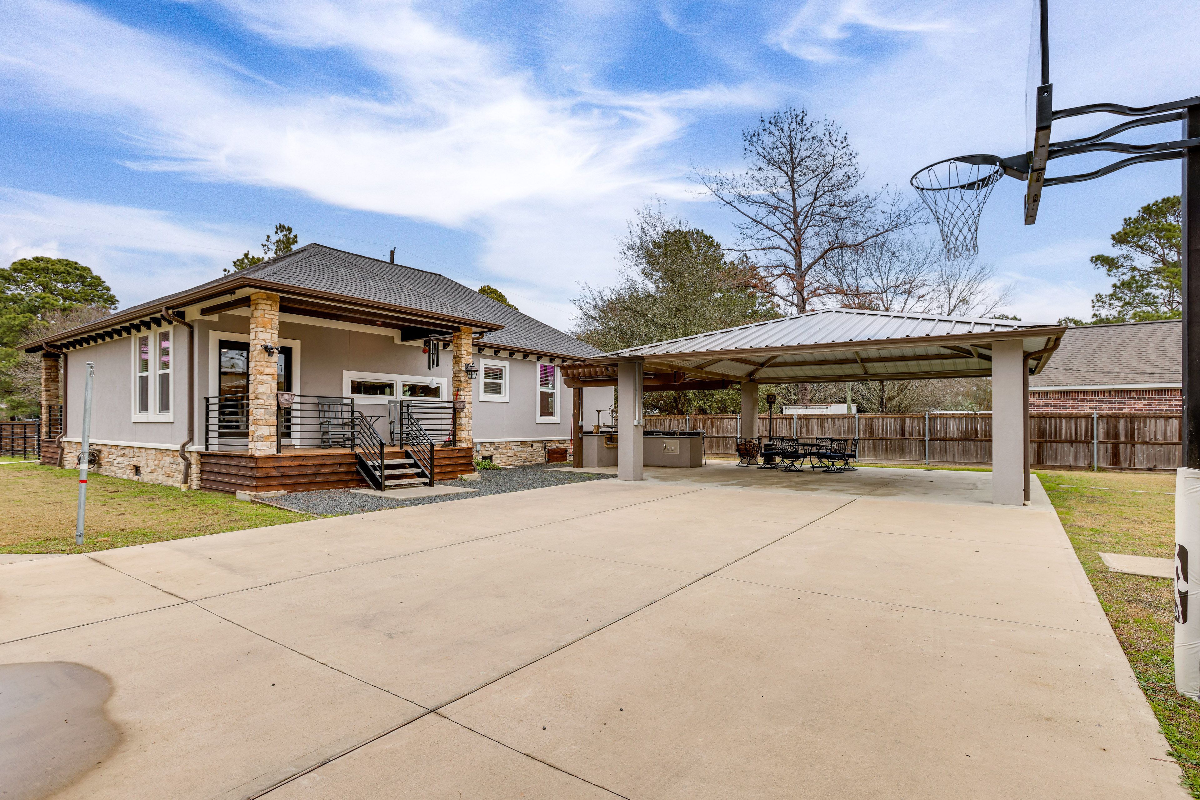 Parking Area | Driveway (2 Vehicles) | Trailer Parking | Basketball Hoop