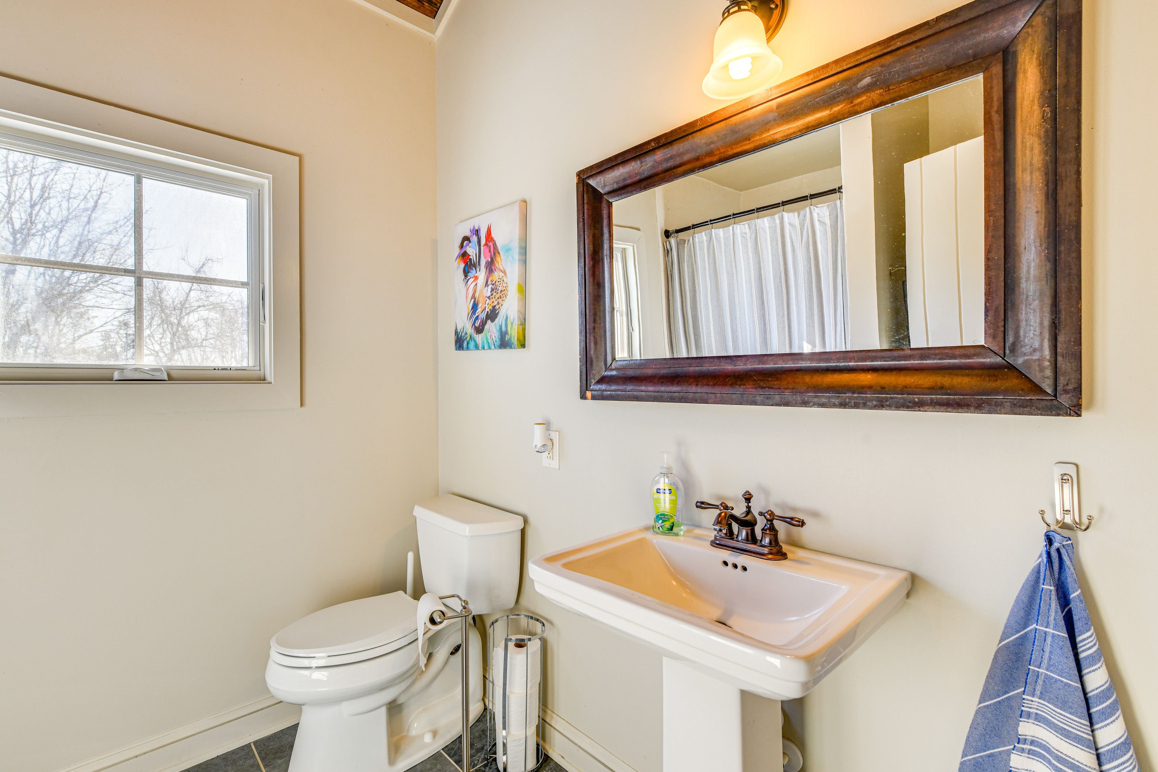 Full Bath | Towels | Hair Dryer | 2nd Floor