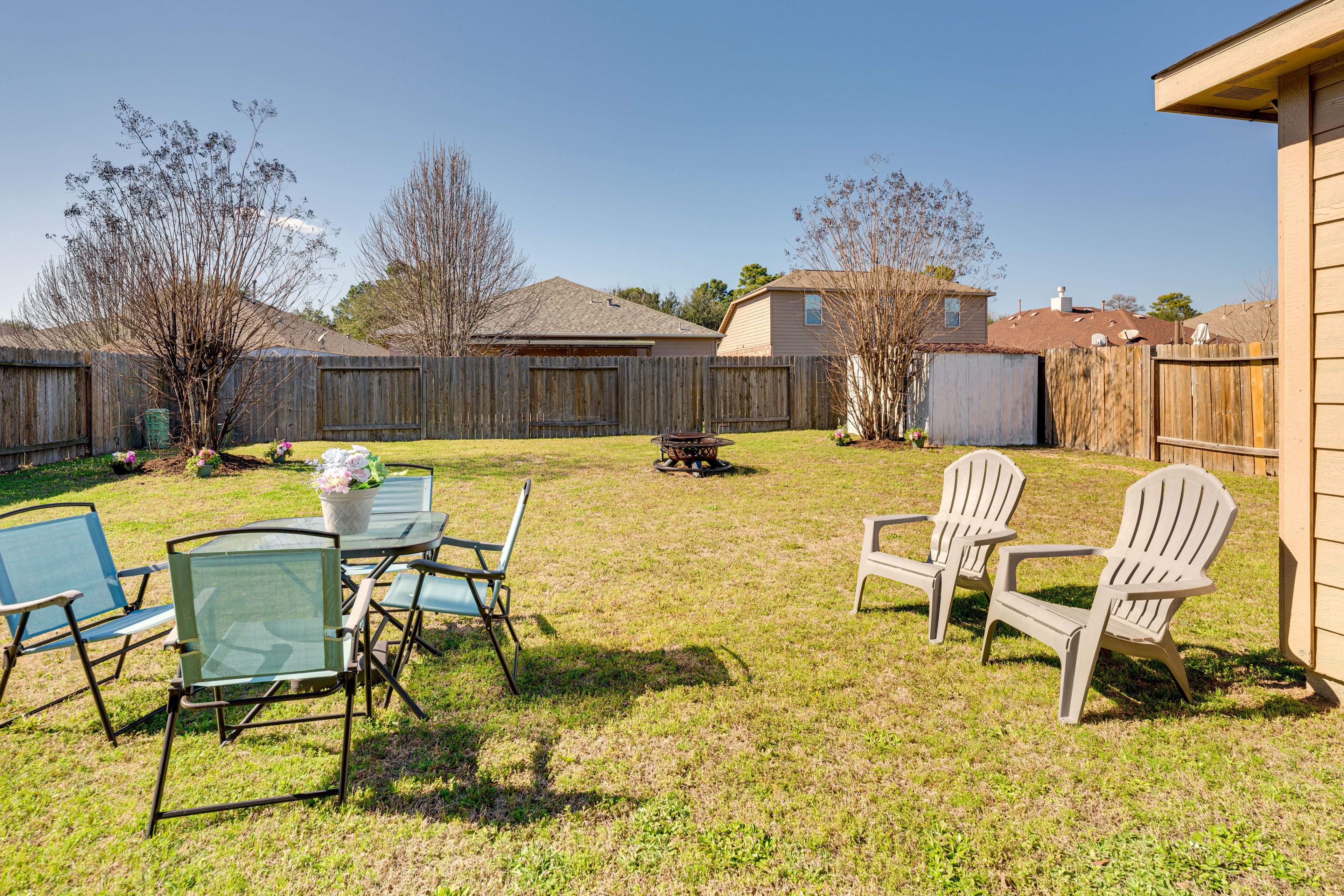 Fully Fenced Backyard | Fire Pit