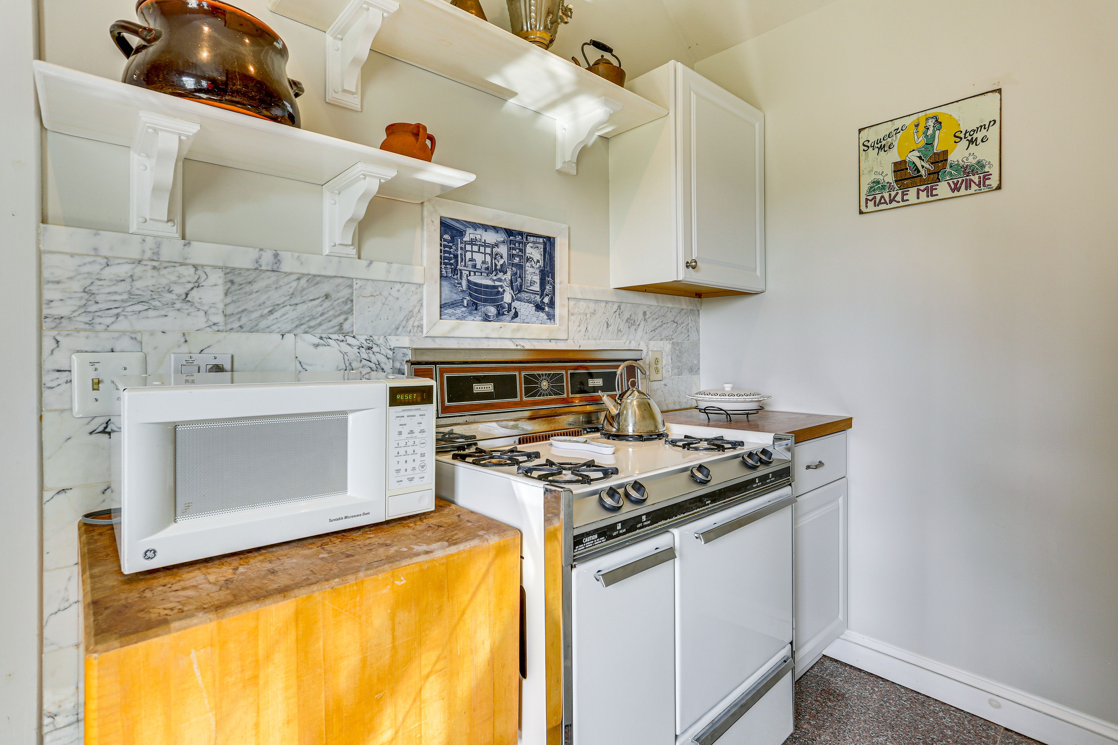 Bonus Kitchen | 1st Floor