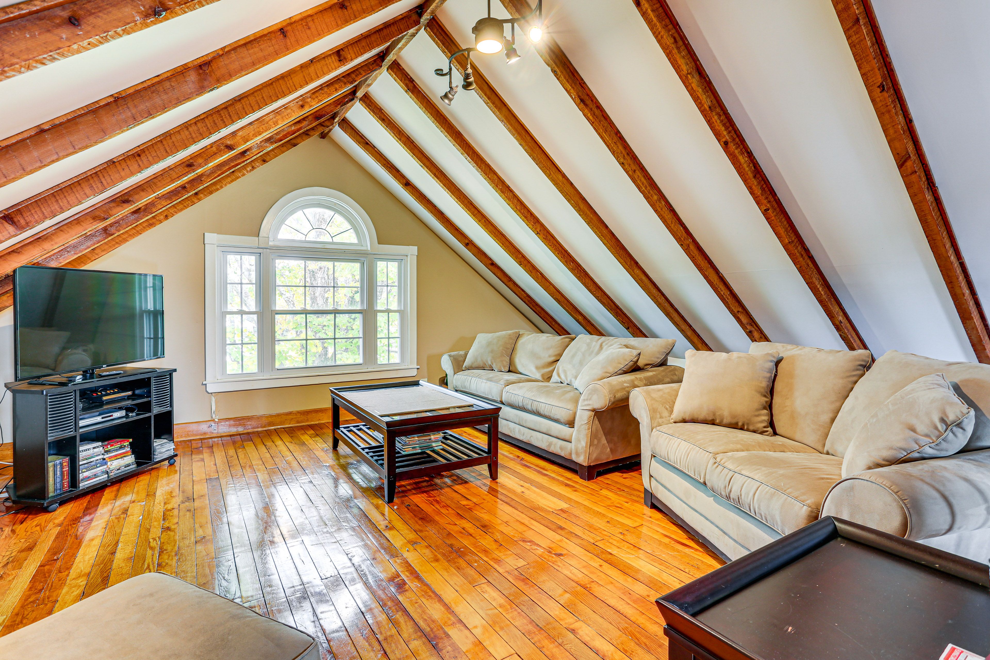 Game Room | Smart TV | Card Table | Foosball Table | Dartboard | 3rd Floor