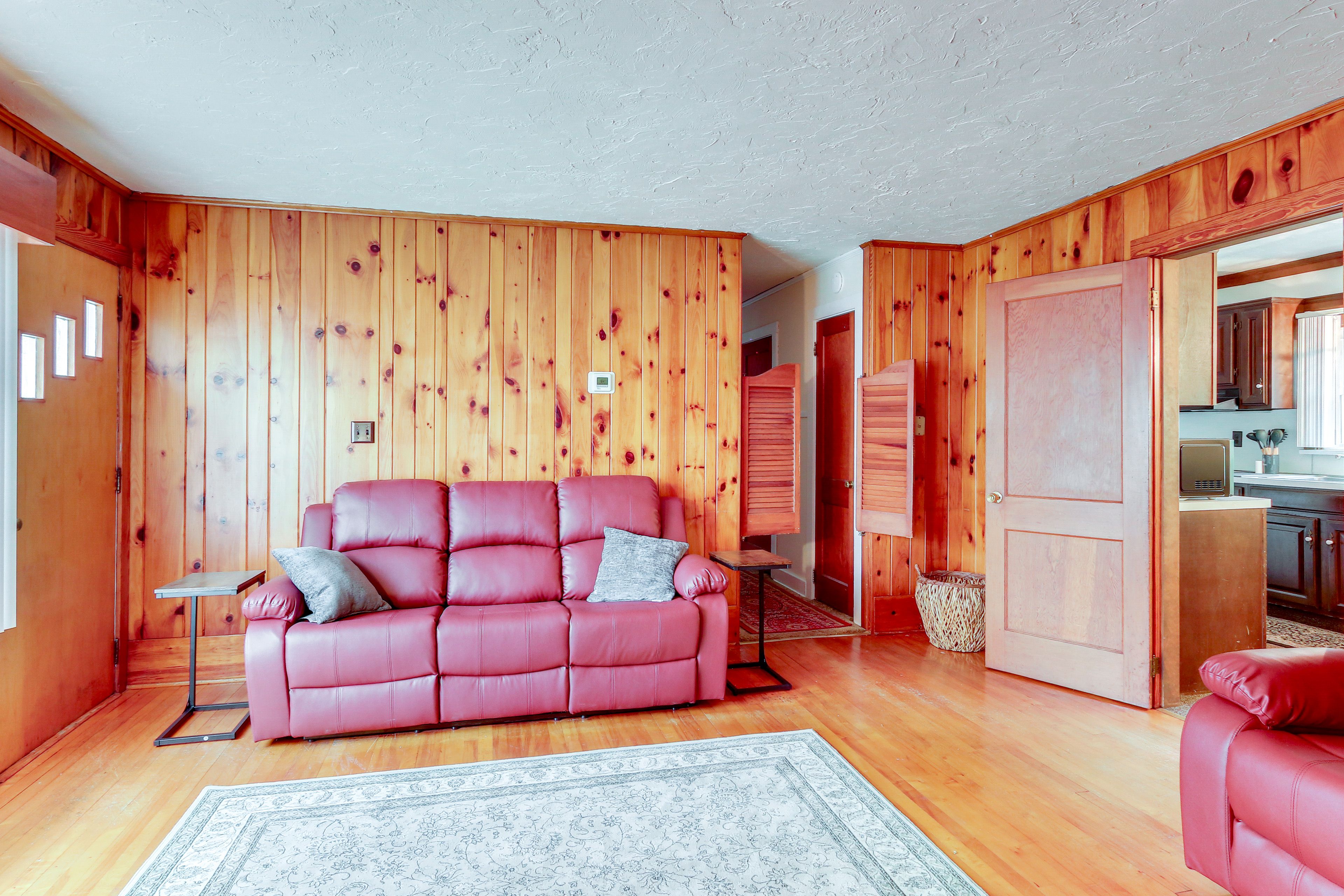 Lounge Area | 1st Floor