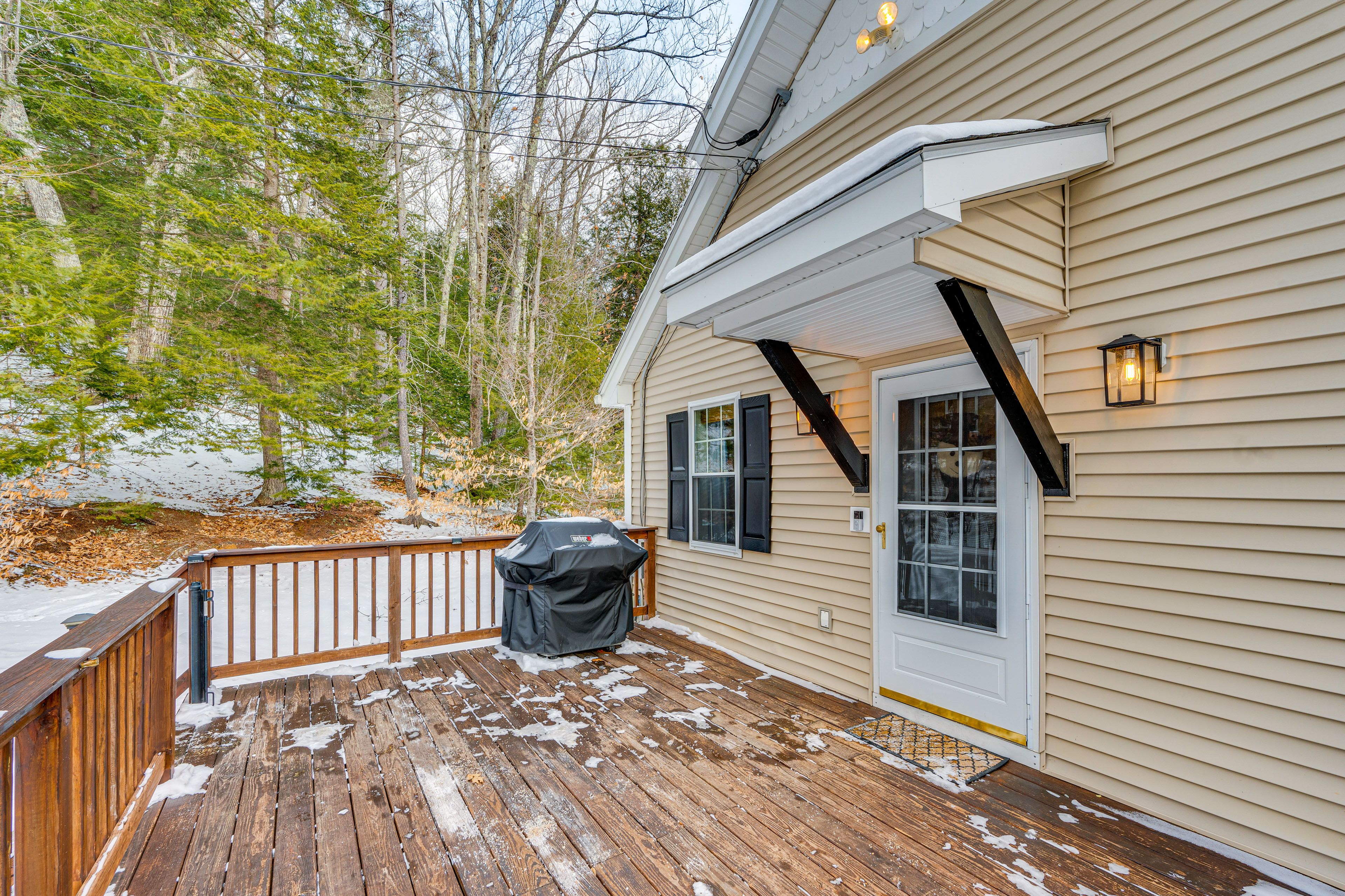 Private Deck | Gas Grill