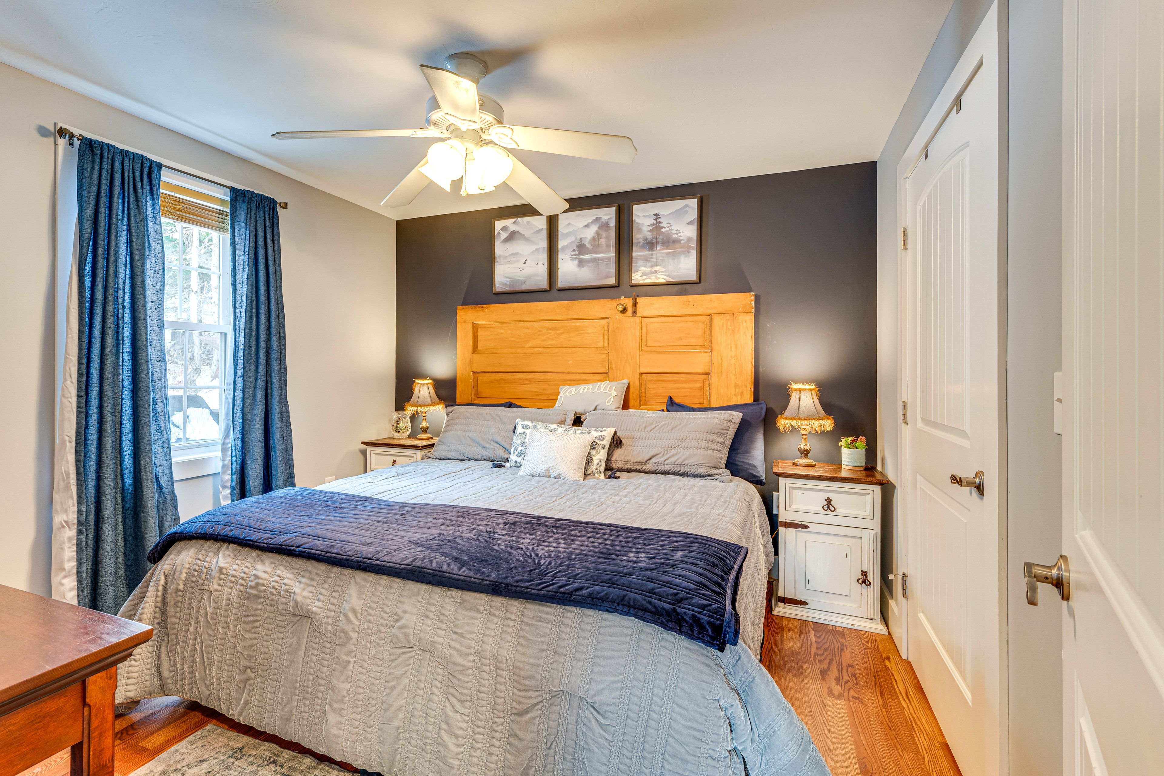 Bedroom 1 | King Bed | Smart TV | Main Level