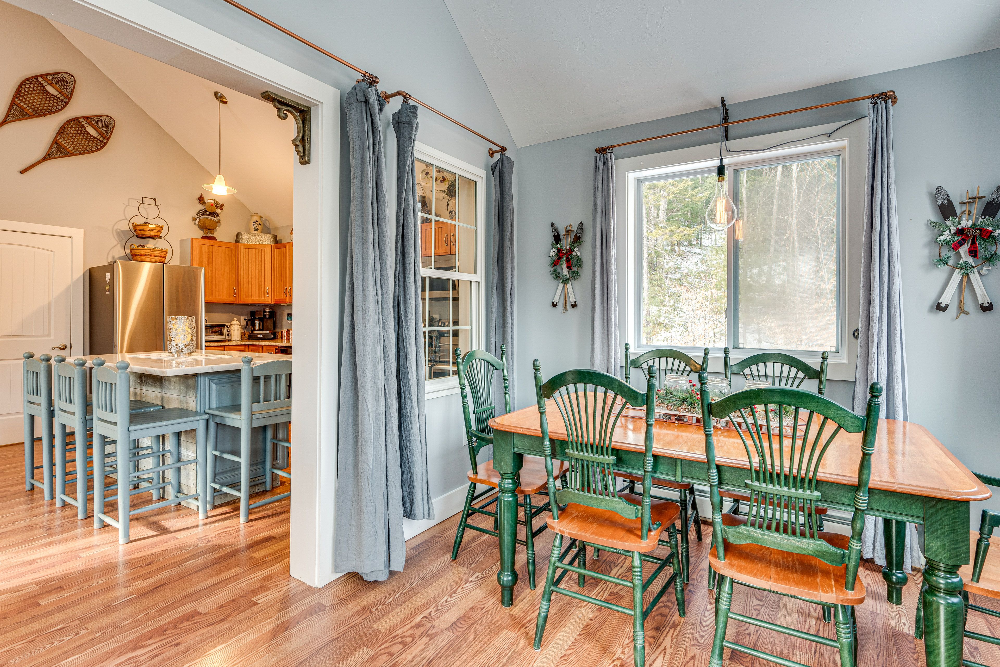 Dining Area | Main Level