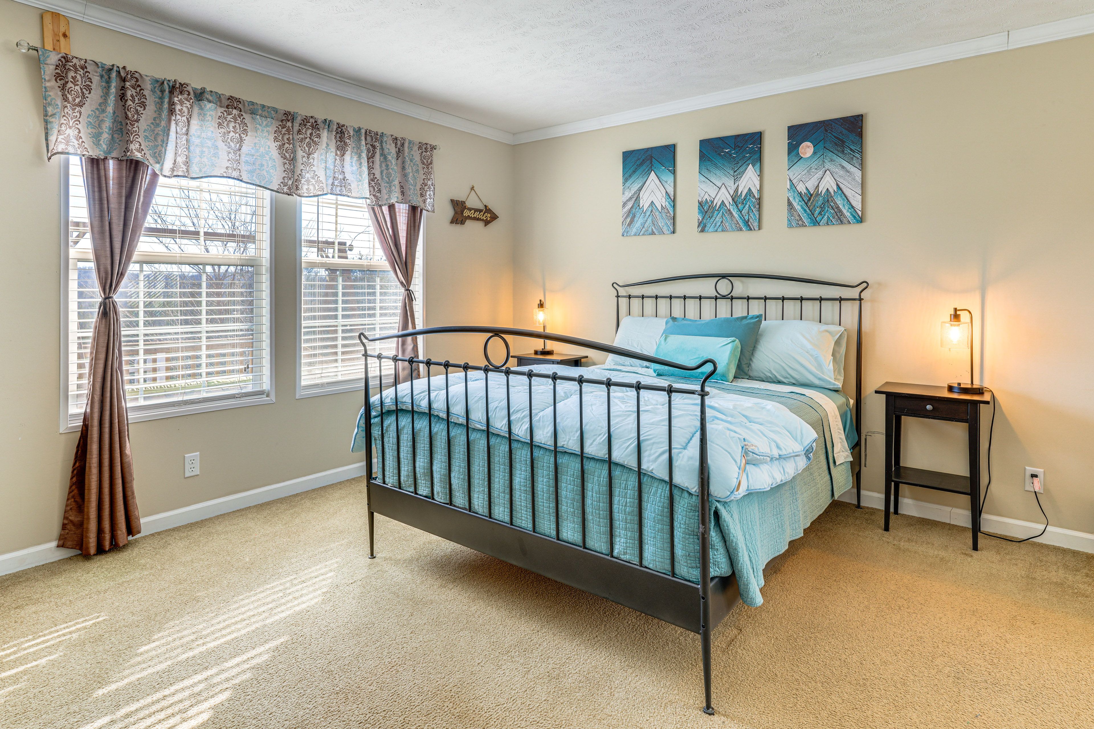 Bedroom 1 | Queen Bed | Linens Provided