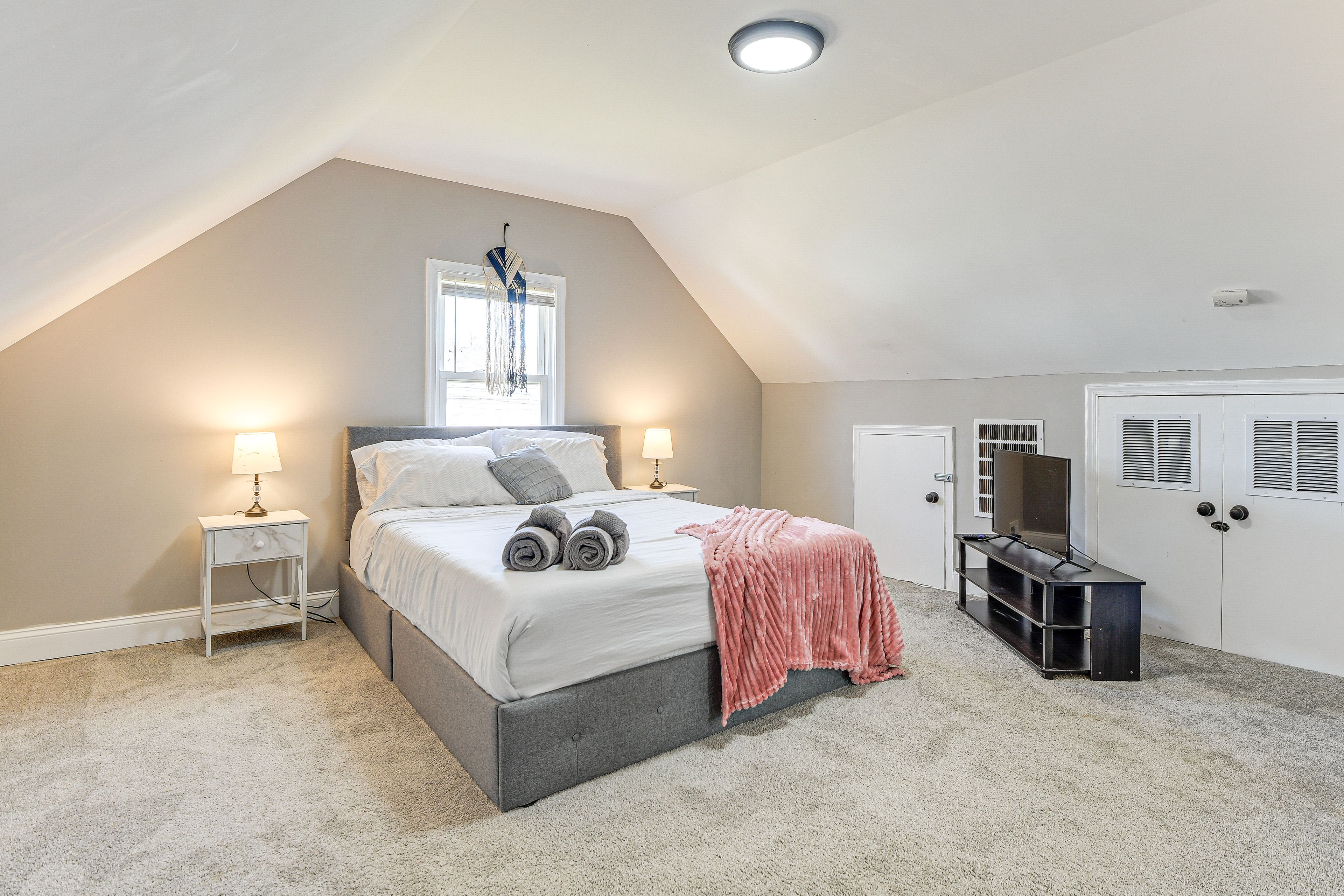 Bedroom 3 | Queen Bed | 2nd Floor