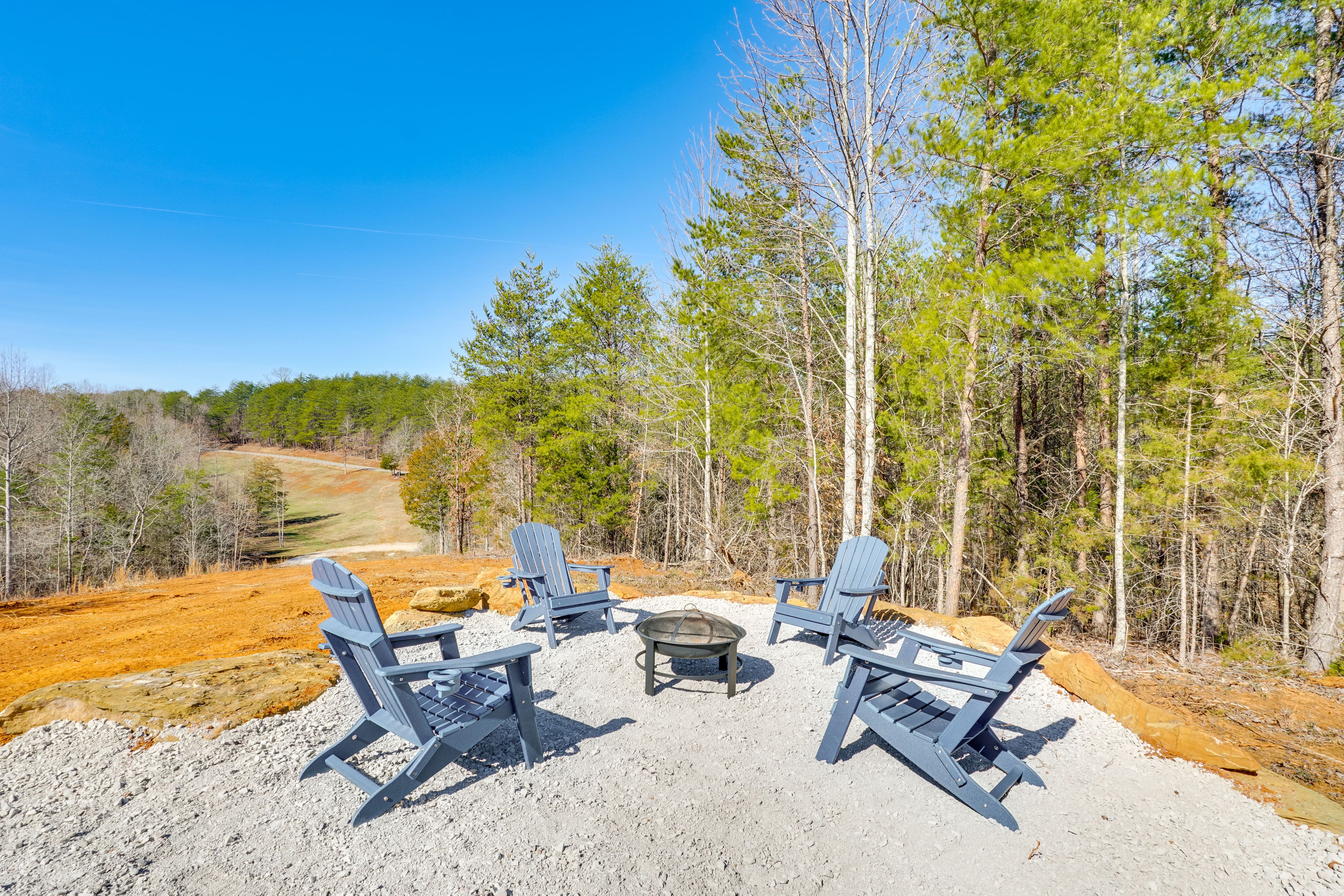 Private Backyard Area | Single-Story Cabin | Fire Pit