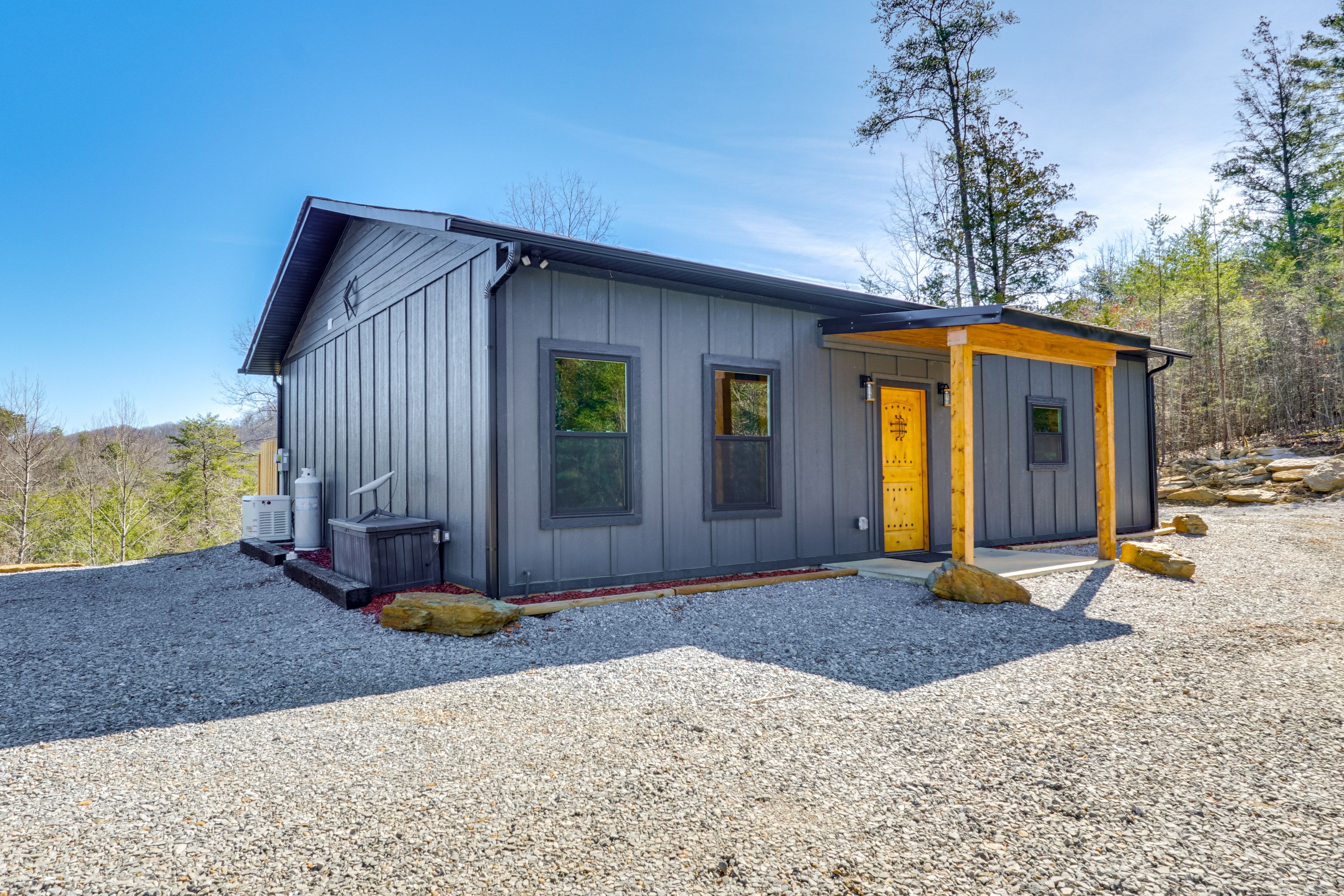 Parking | Shared Driveway (4 Vehicles) | RV/Trailer Parking Allowed
