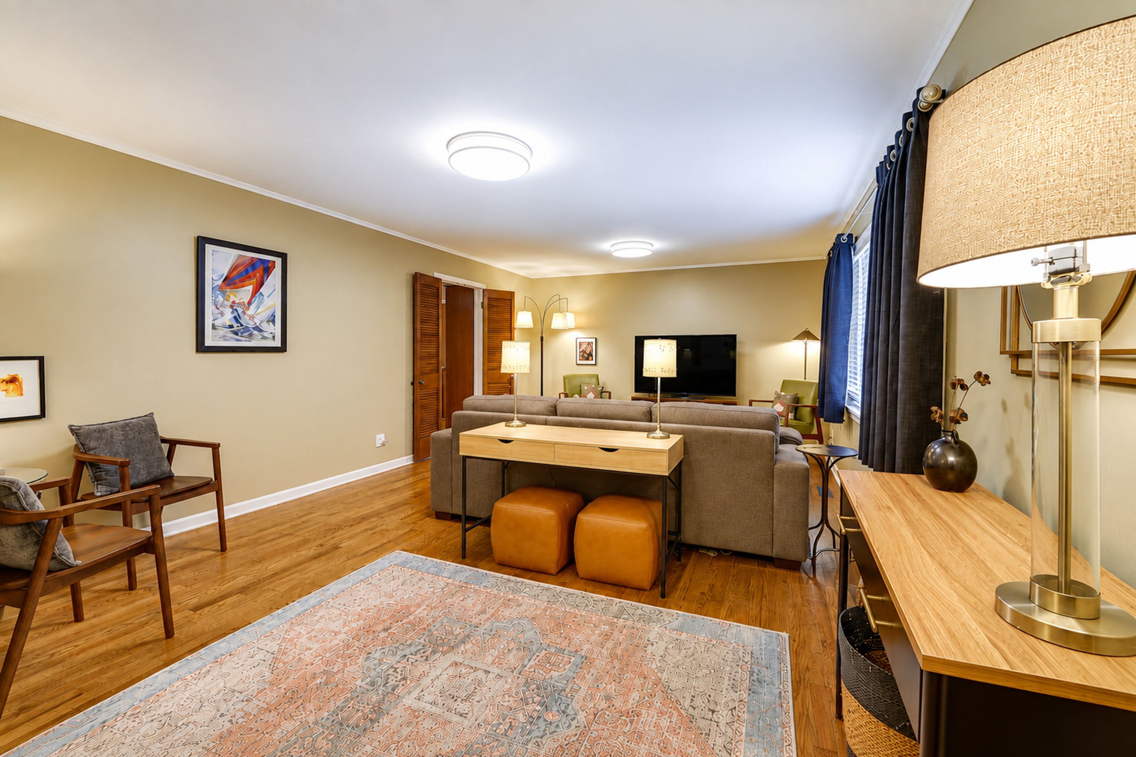 Living Room | Smart TV | Central A/C & Heating