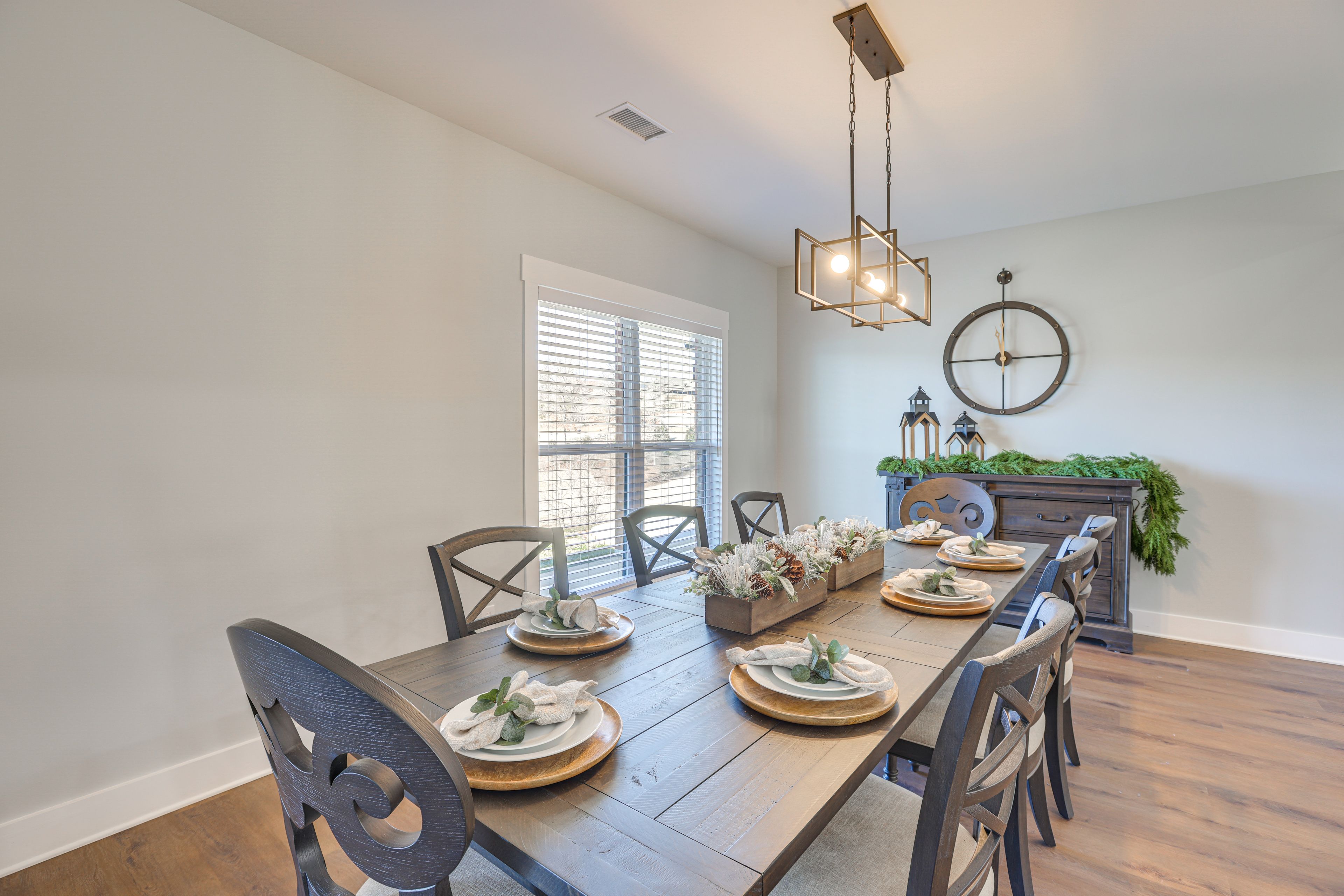 Dining Area | Dishware & Flatware Provided | 1st Floor