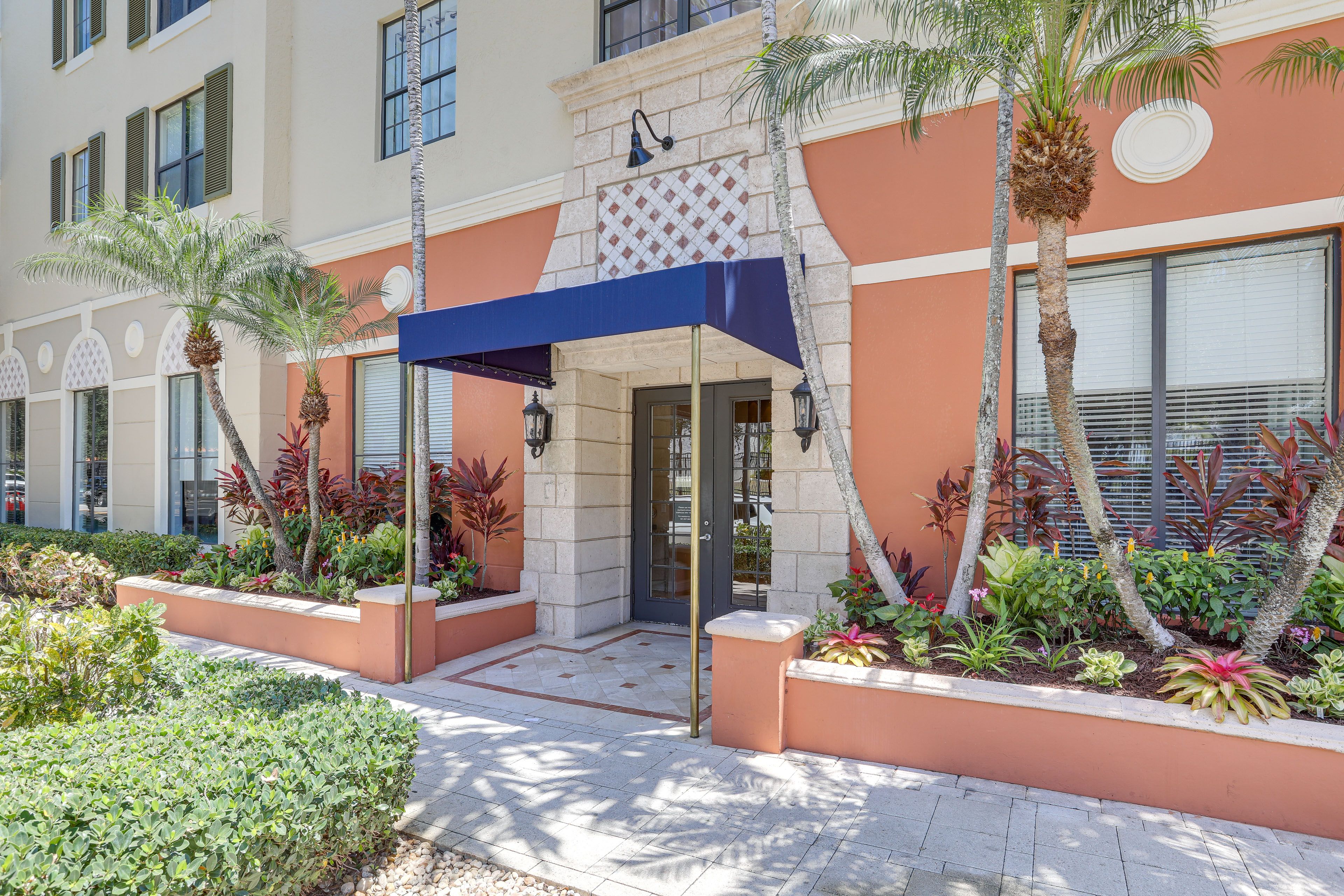 Property Exterior | Single-Story Unit | 2nd-Floor Condo