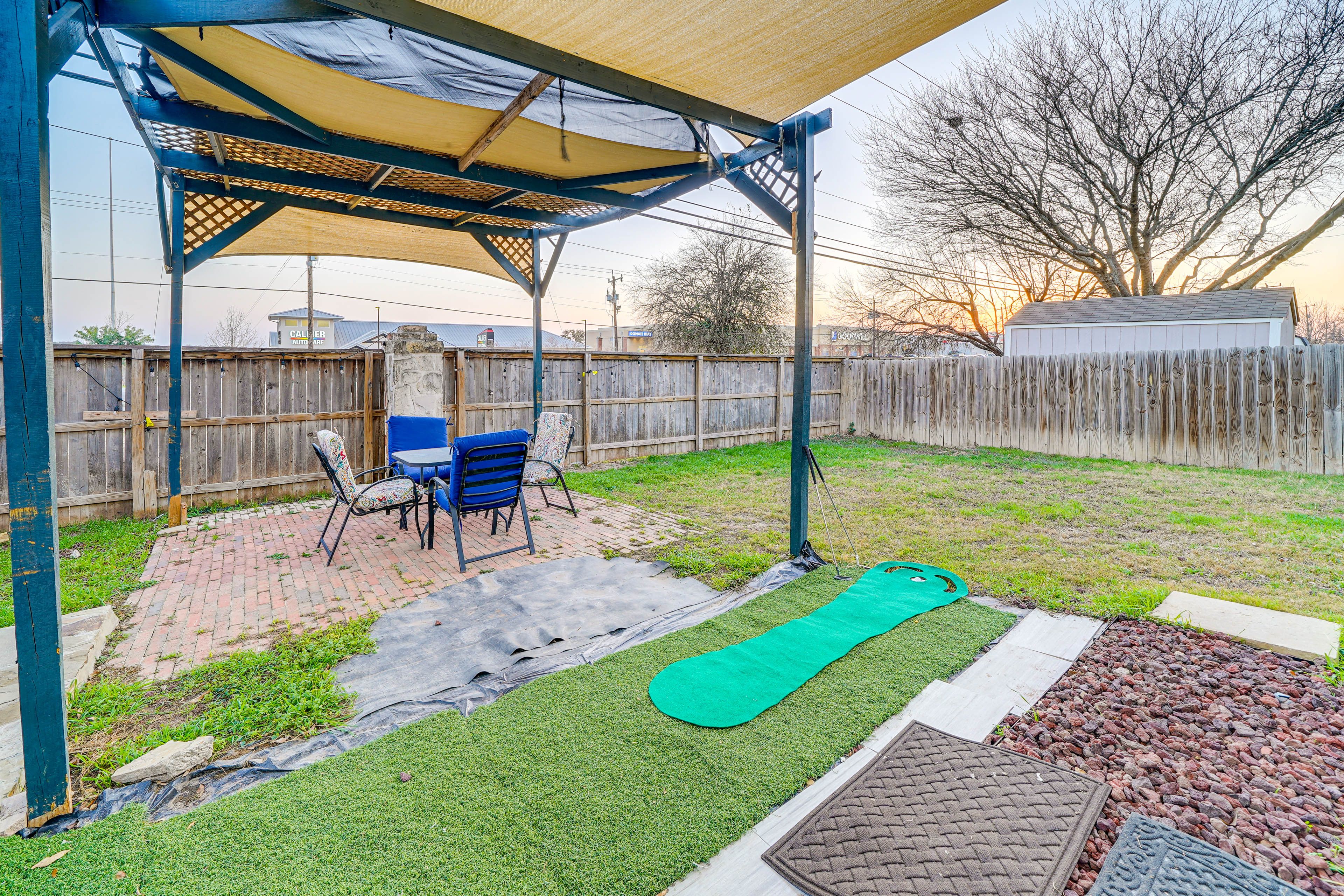Fenced-In Yard | Dining Table