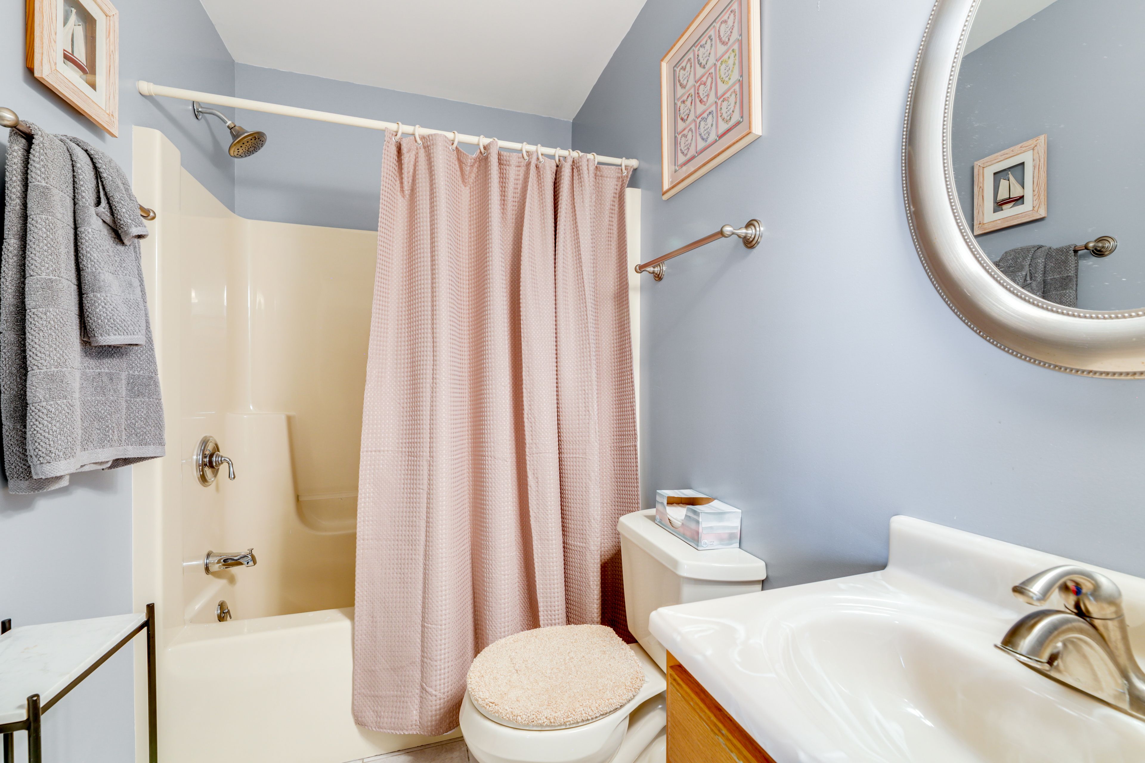 Bathroom | Towels Provided
