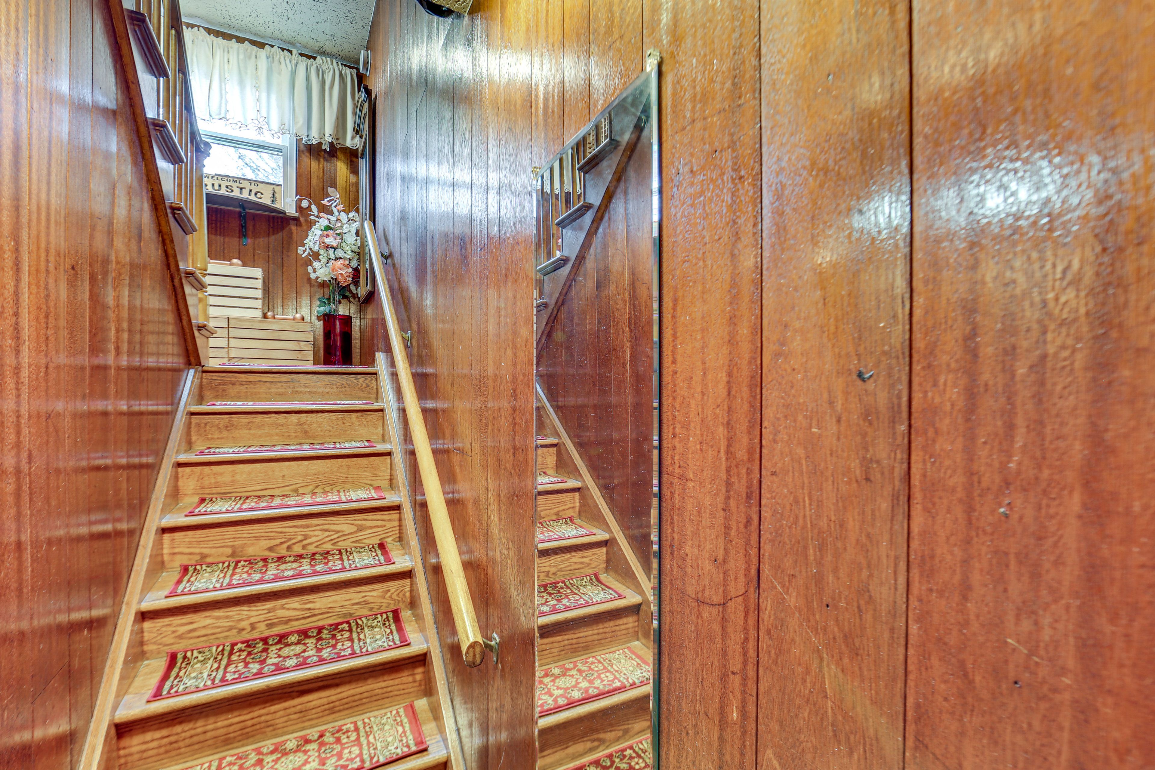 Stairs to 2nd Floor