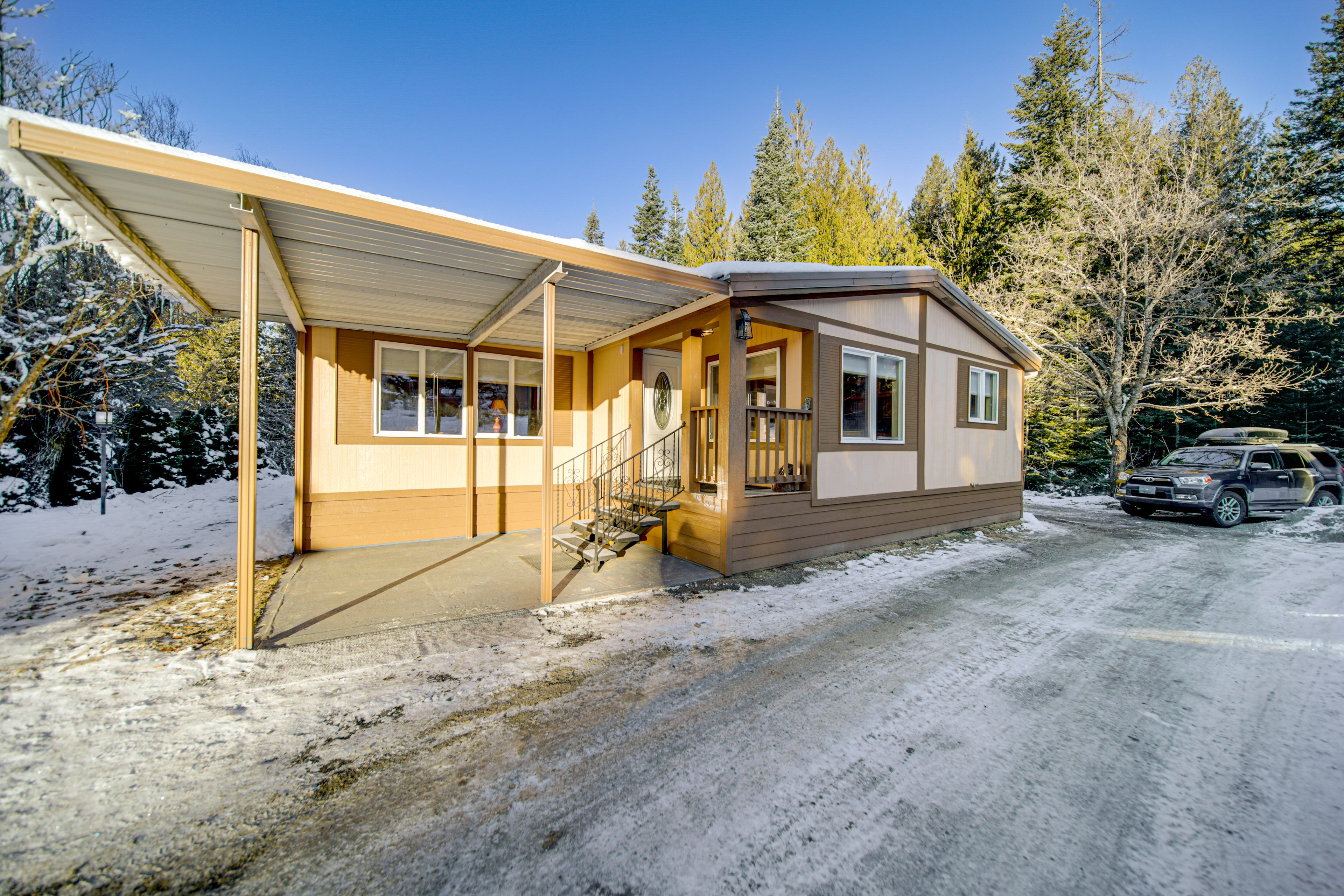 Property Exterior | Single-Story Home