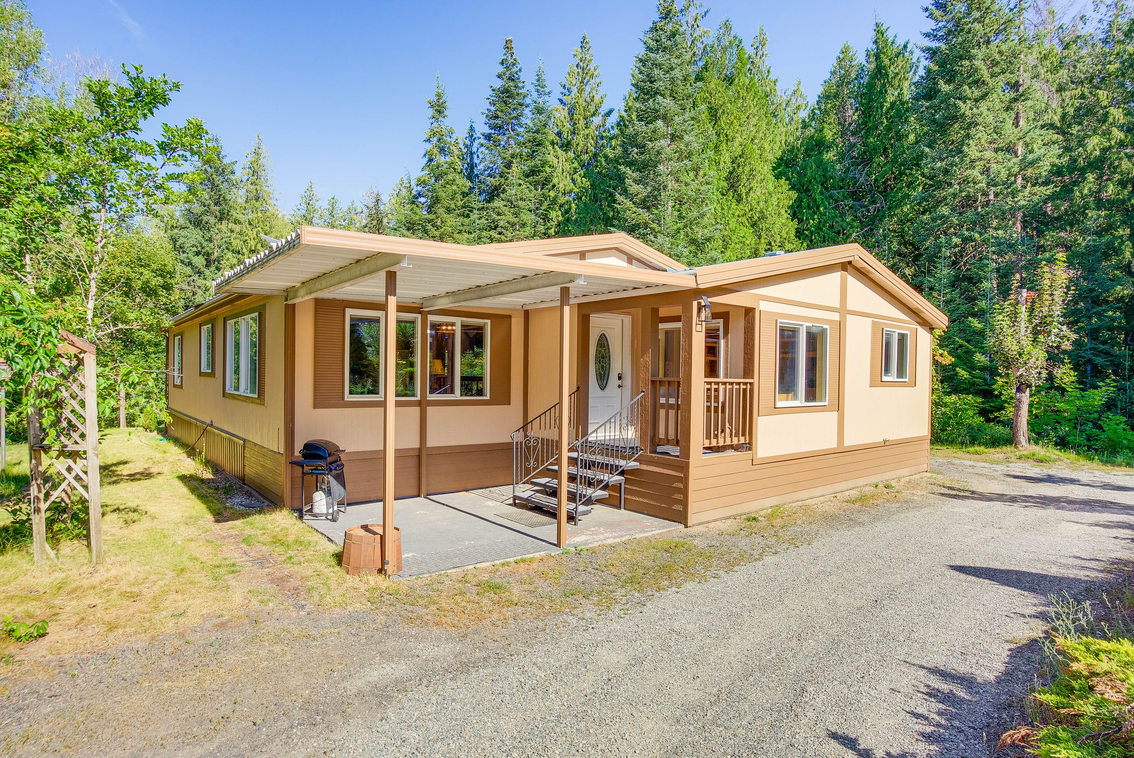 Property Exterior | Single-Story Home