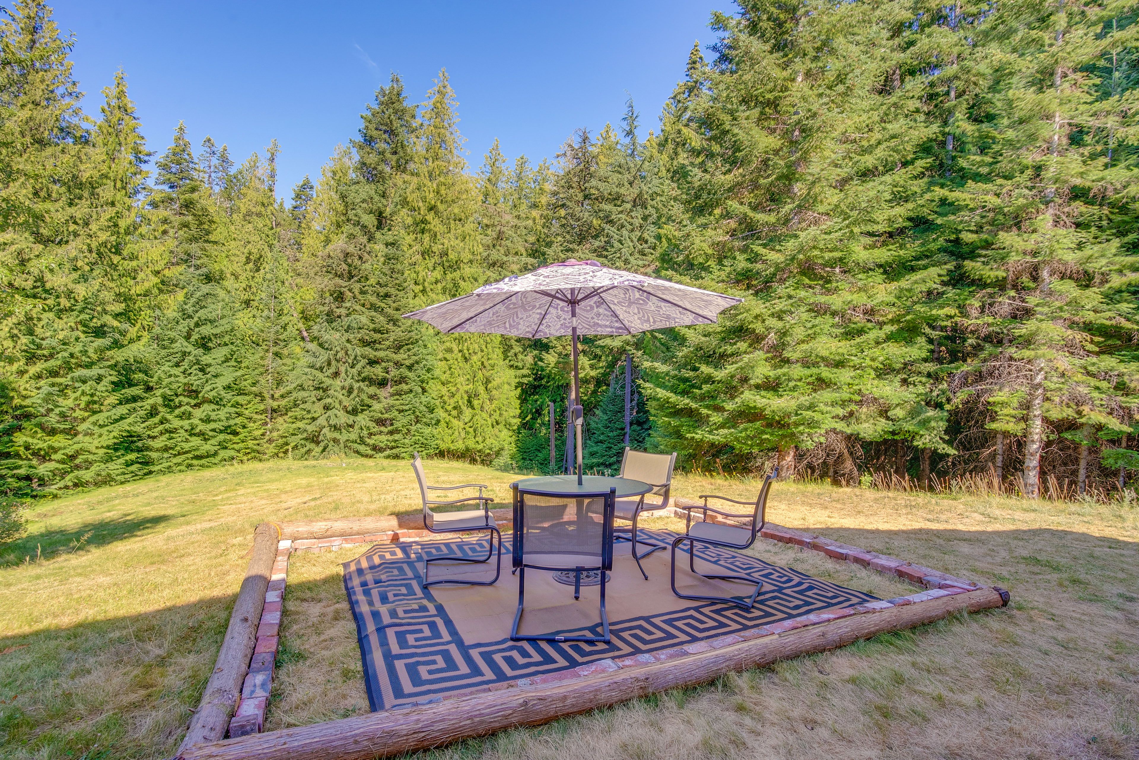 Yard Space | Outdoor Dining