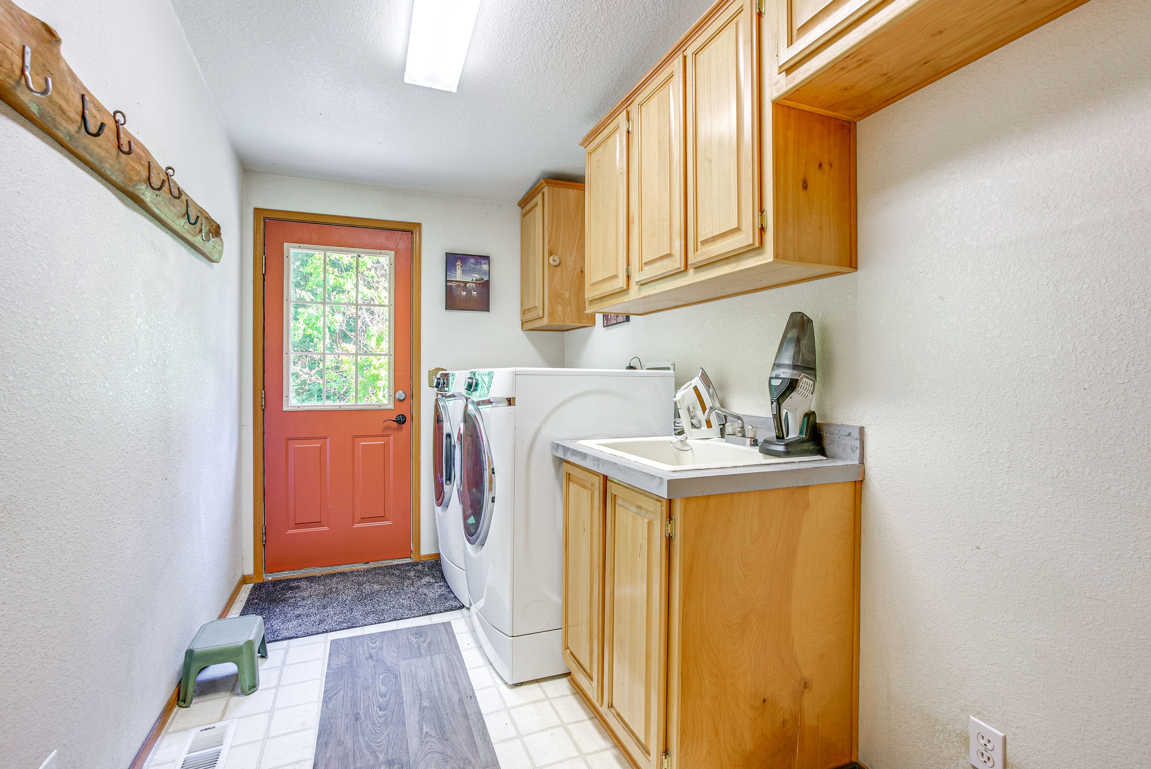 Laundry Room | Washer & Dryer | Refrigerator