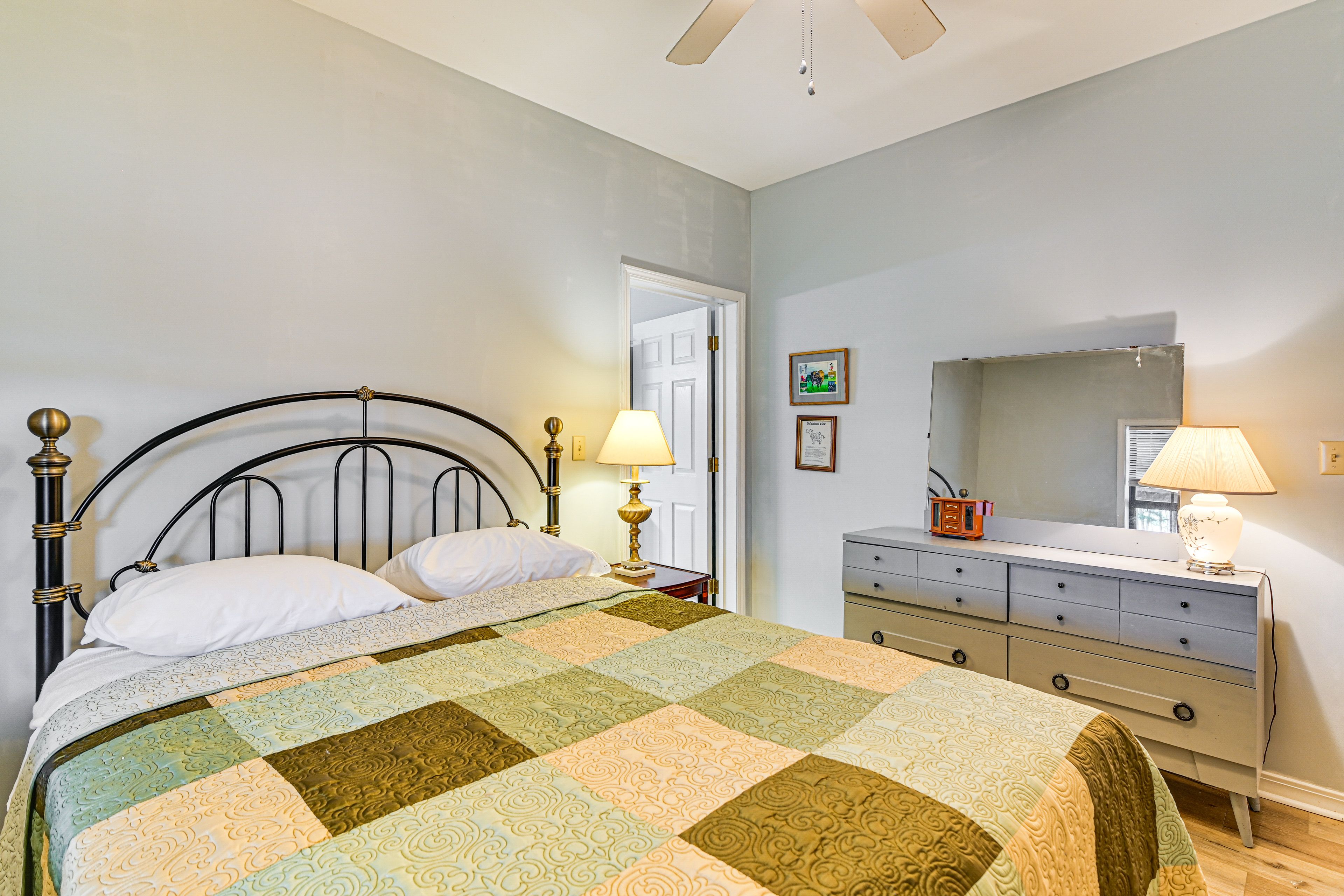 Bedroom 1 | Queen Bed | Linens Provided