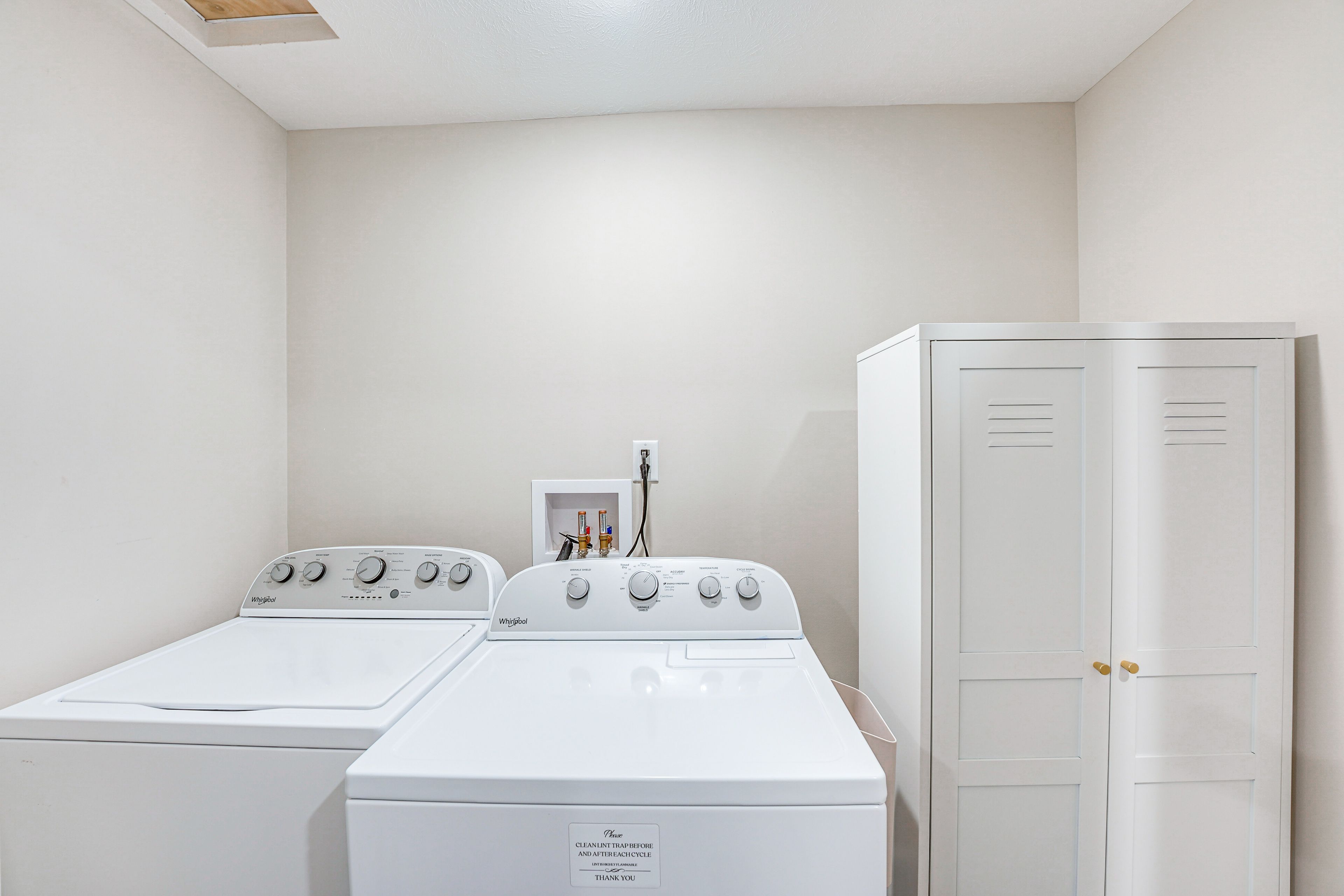 Laundry Room | Washer & Dryer