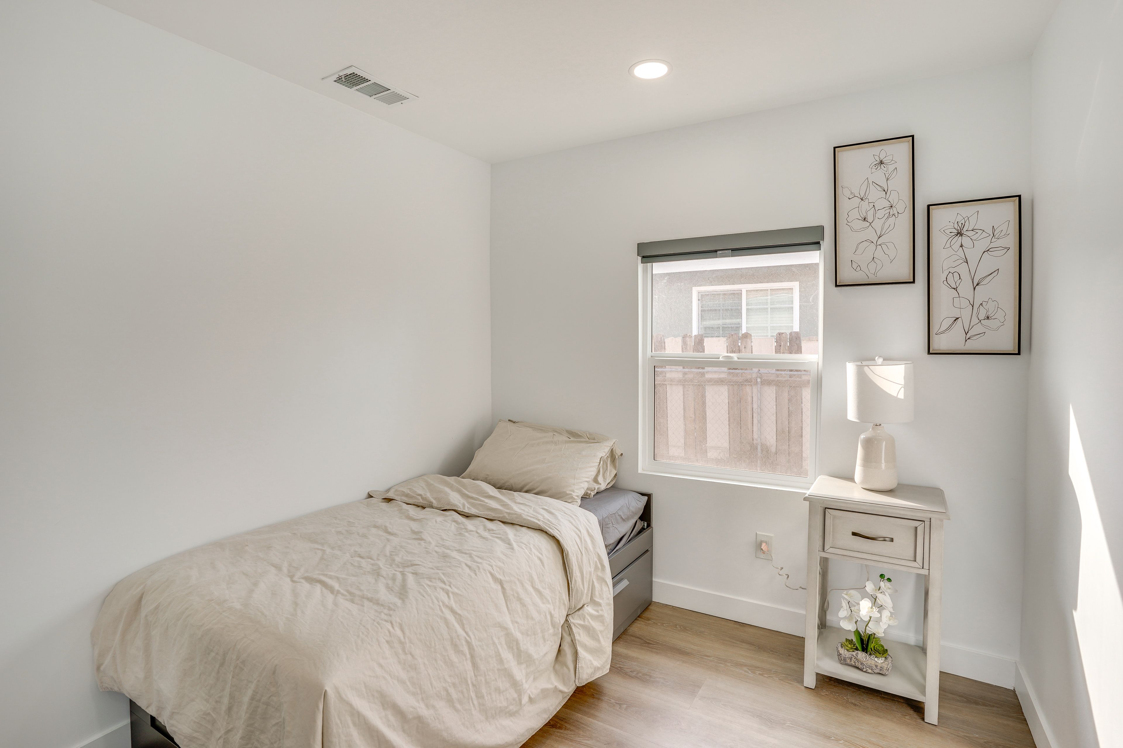 Bedroom 2 | Twin Bed