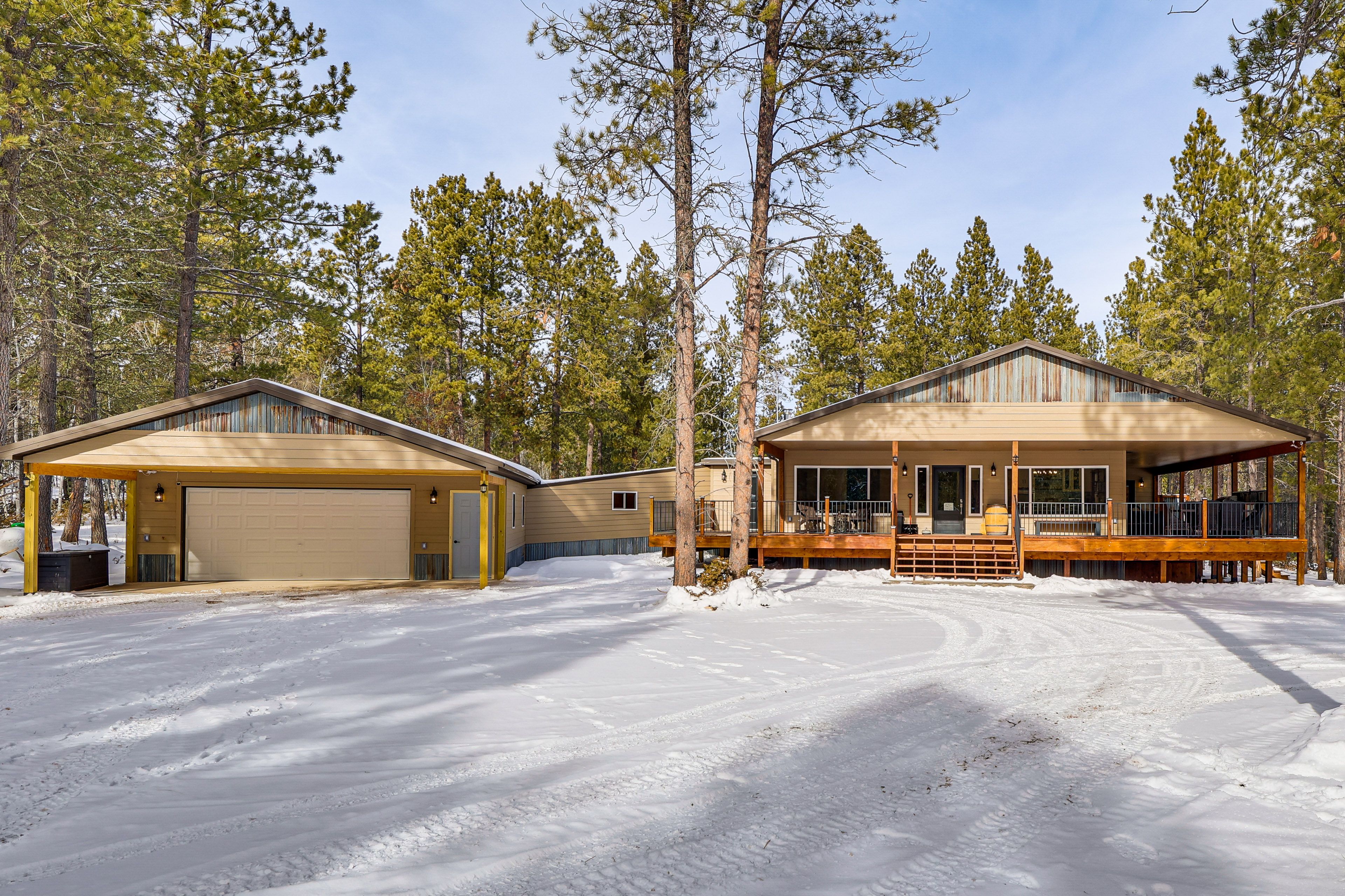 Black Hills Vacation Rental | 3BR | 3.5BA | 3,500 Sq Ft