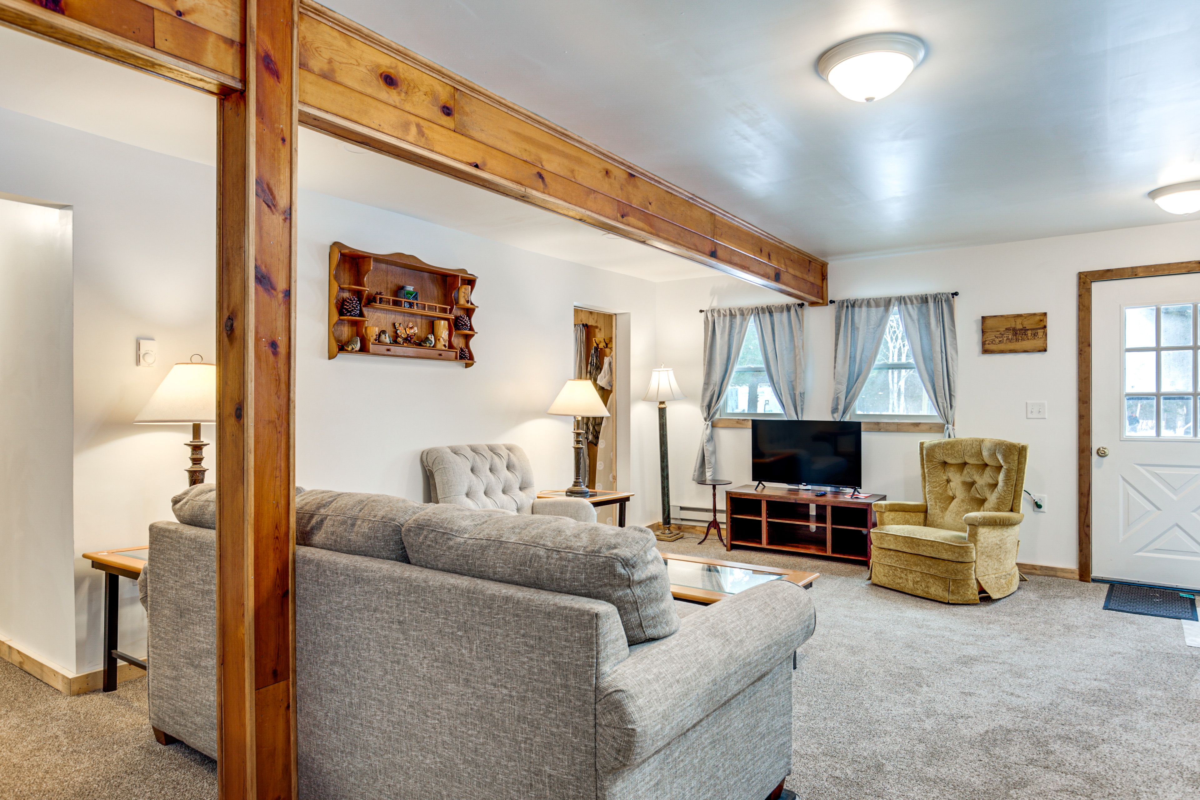 Living Area | Queen Sleeper Sofa