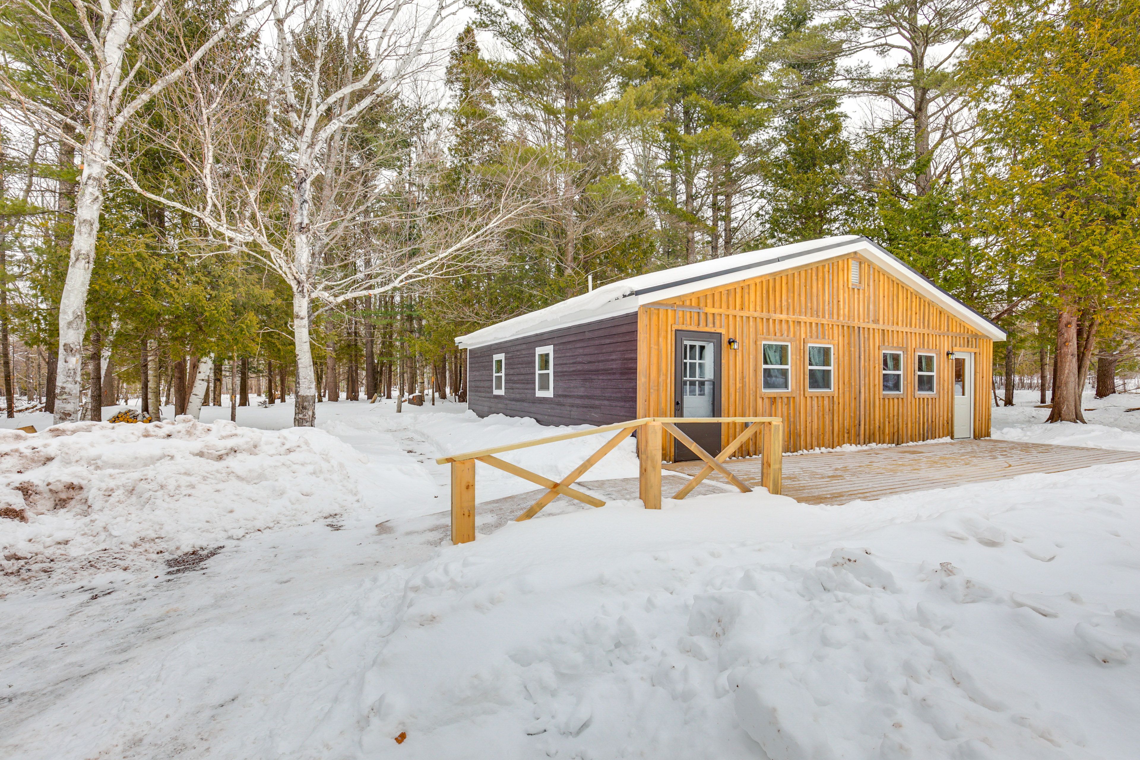 Calumet Vacation Rental | 2BR | 1.5BA | Step-Free Access | 900 Sq Ft