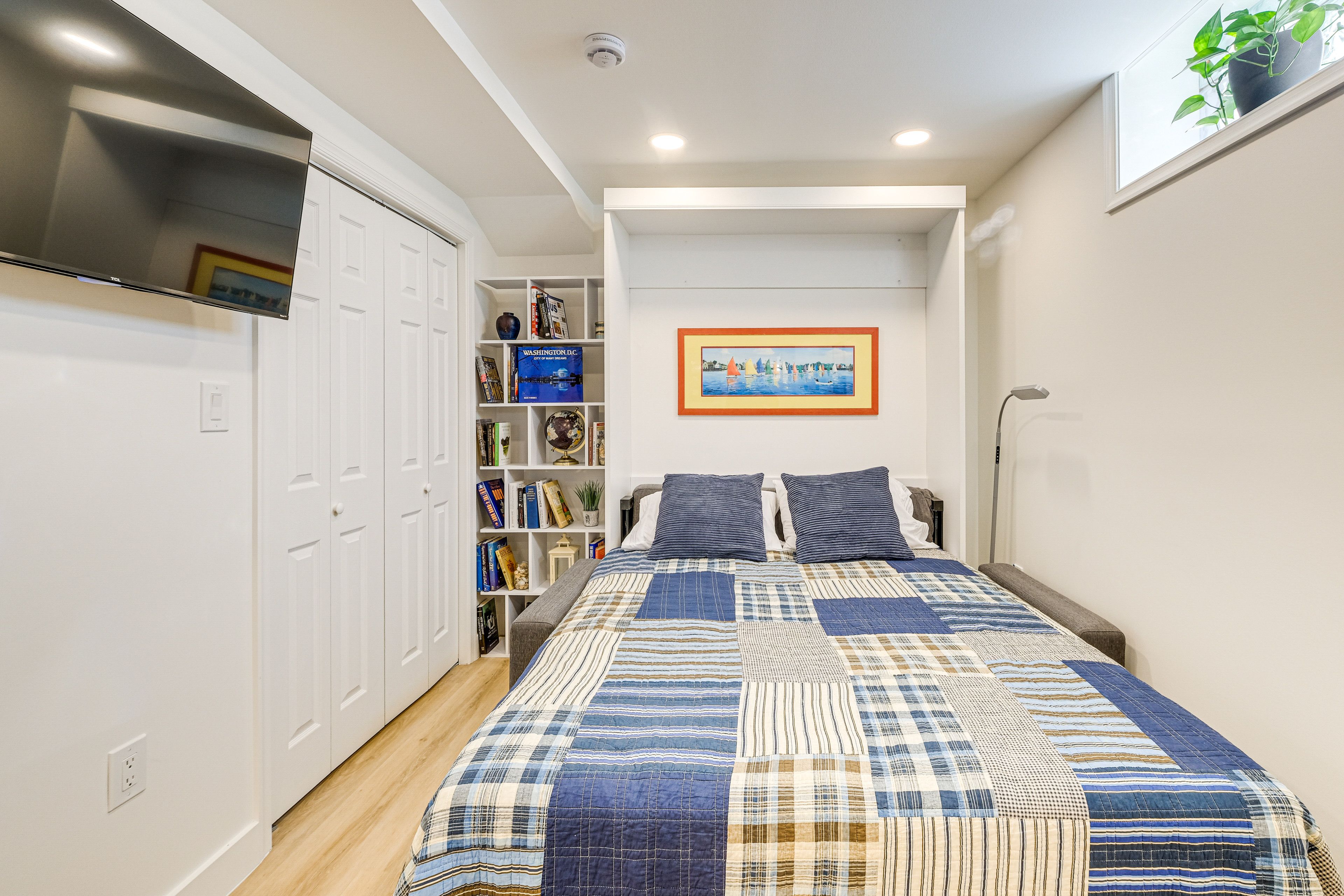 Washington, D.C., Vacation Rental | Studio | 1BA | 1 Step to Enter