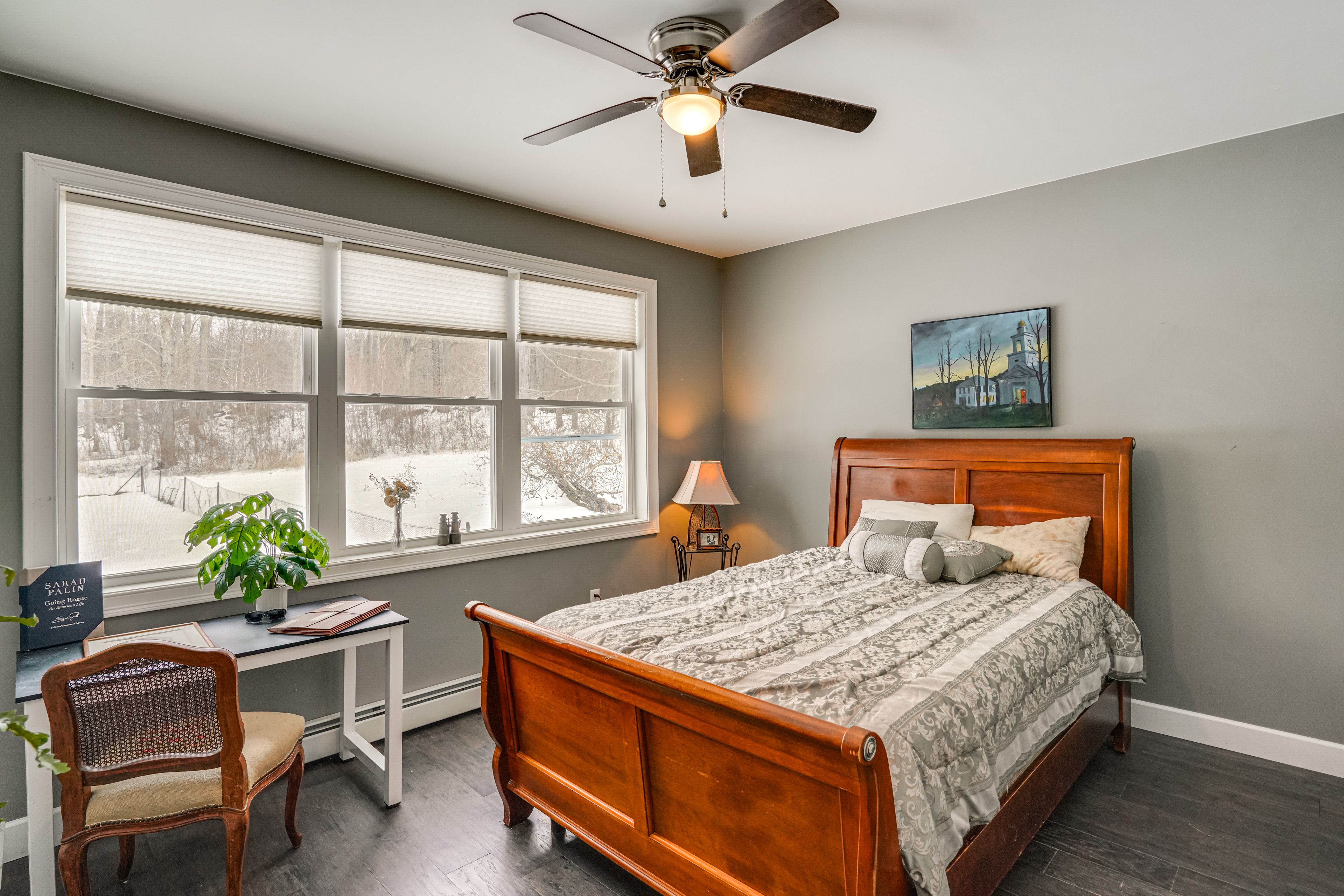 Bedroom 1 | 1st Floor | Queen Bed | Linens Provided