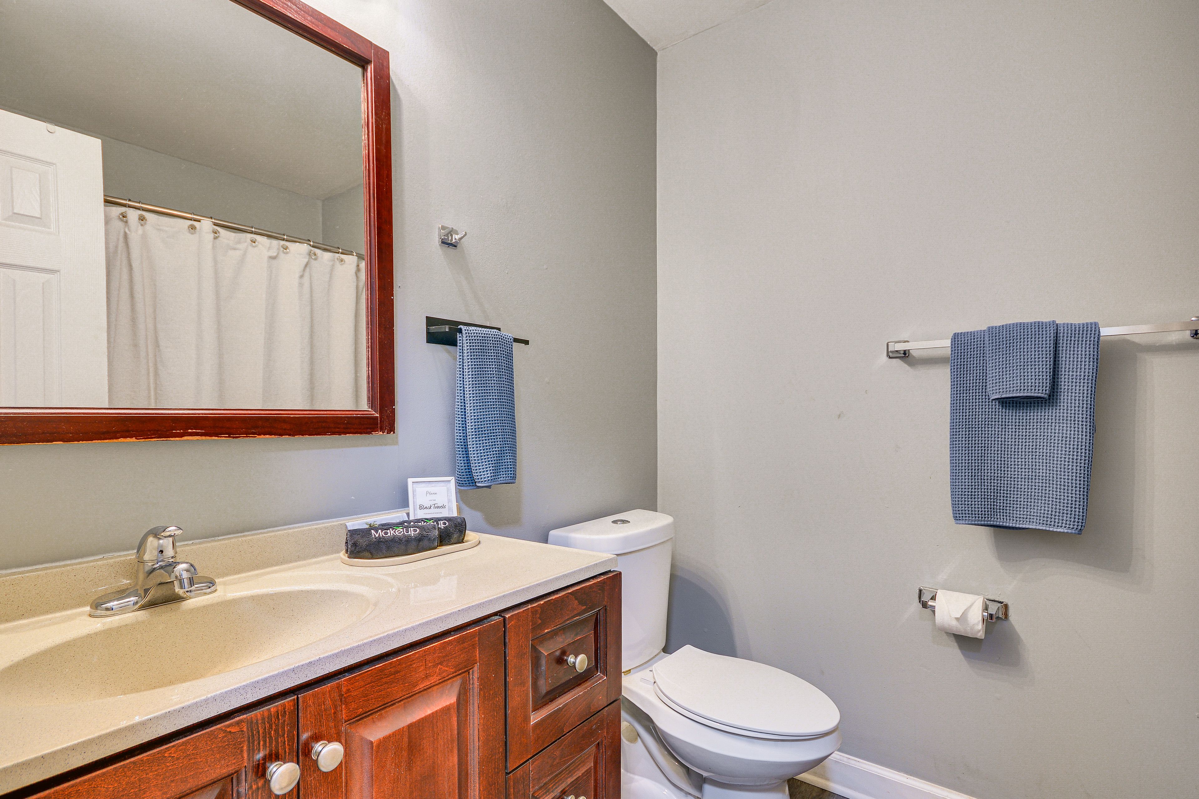 Full Bathroom