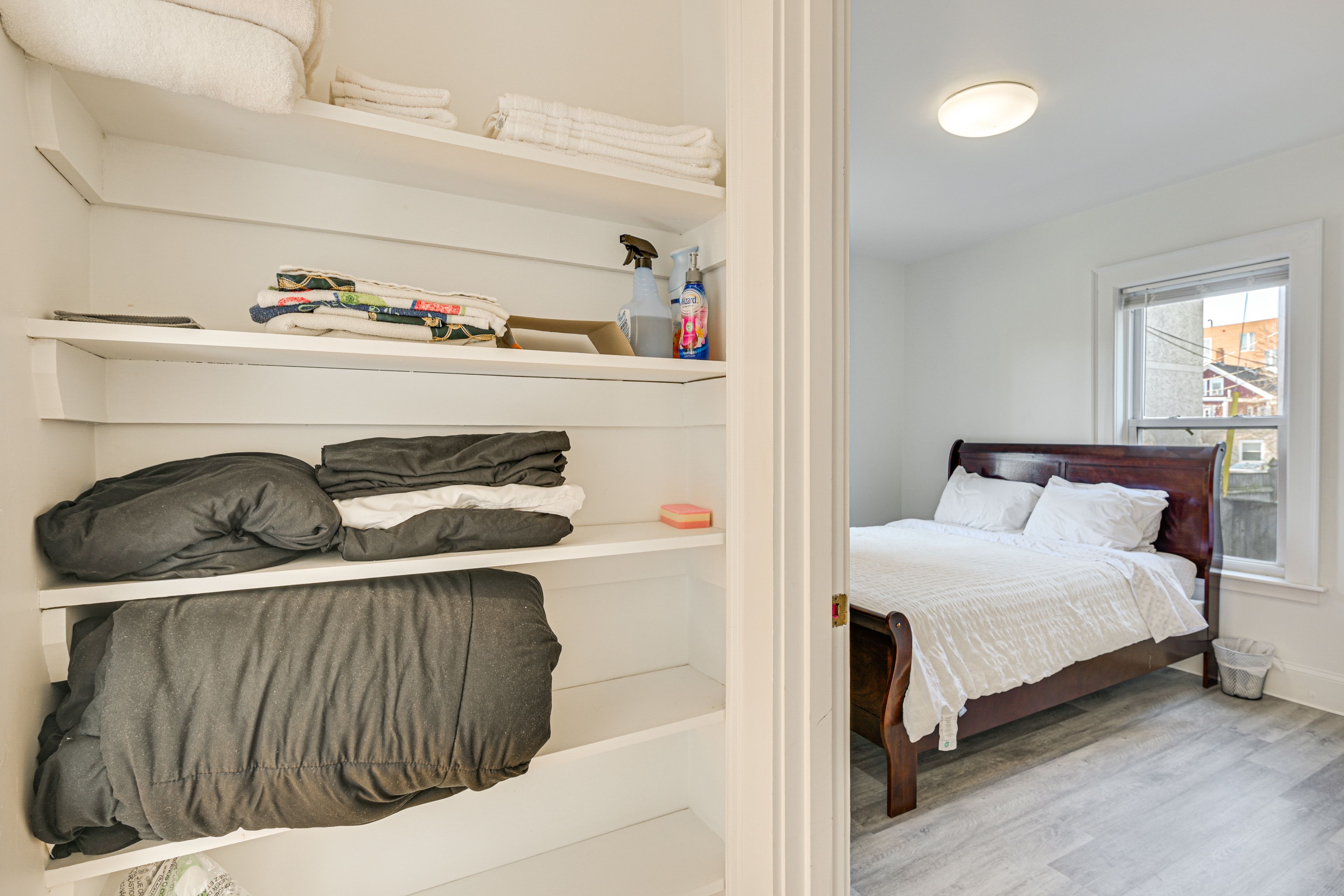 Closet | Linens & Towels Provided
