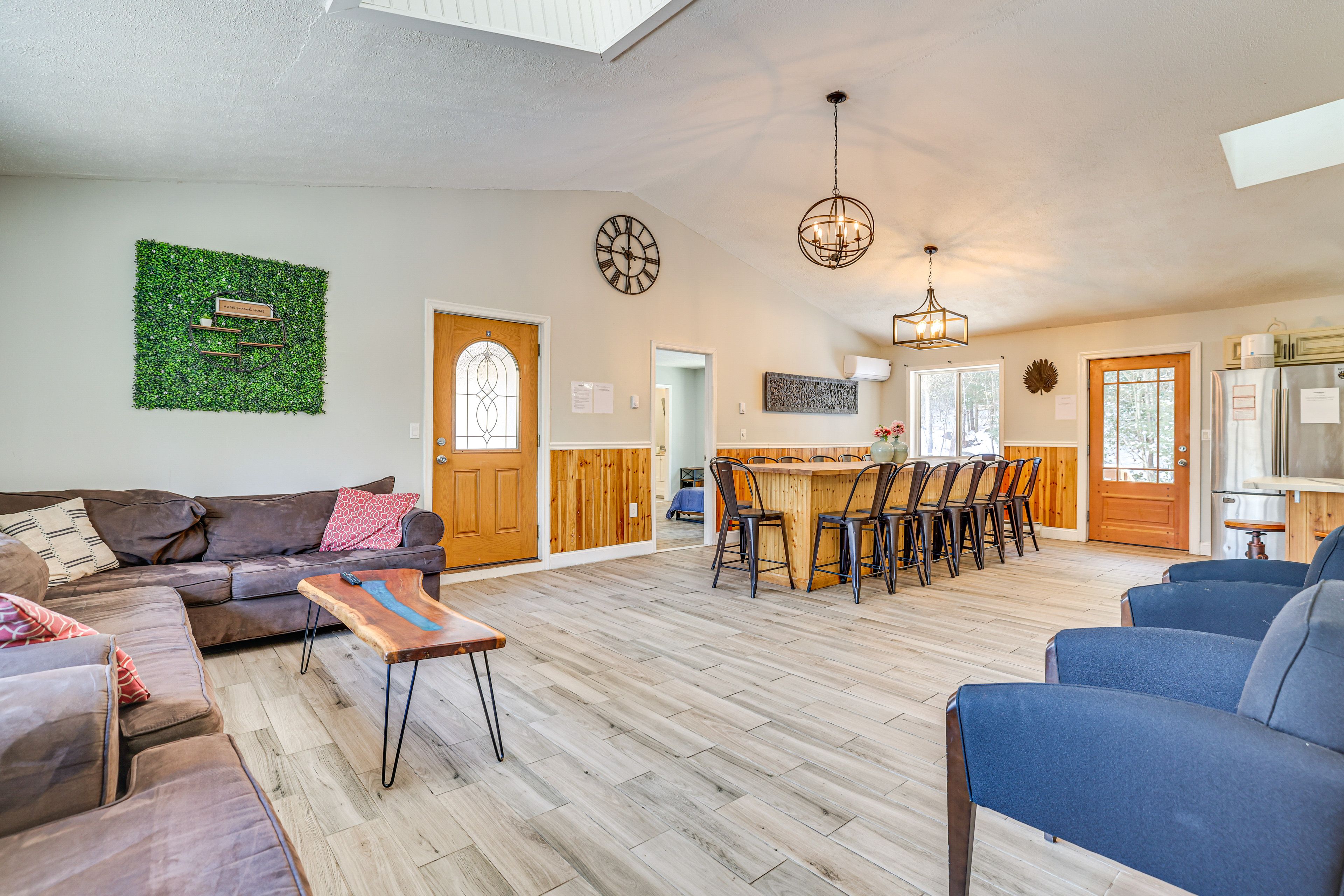 Living Room | Main Level