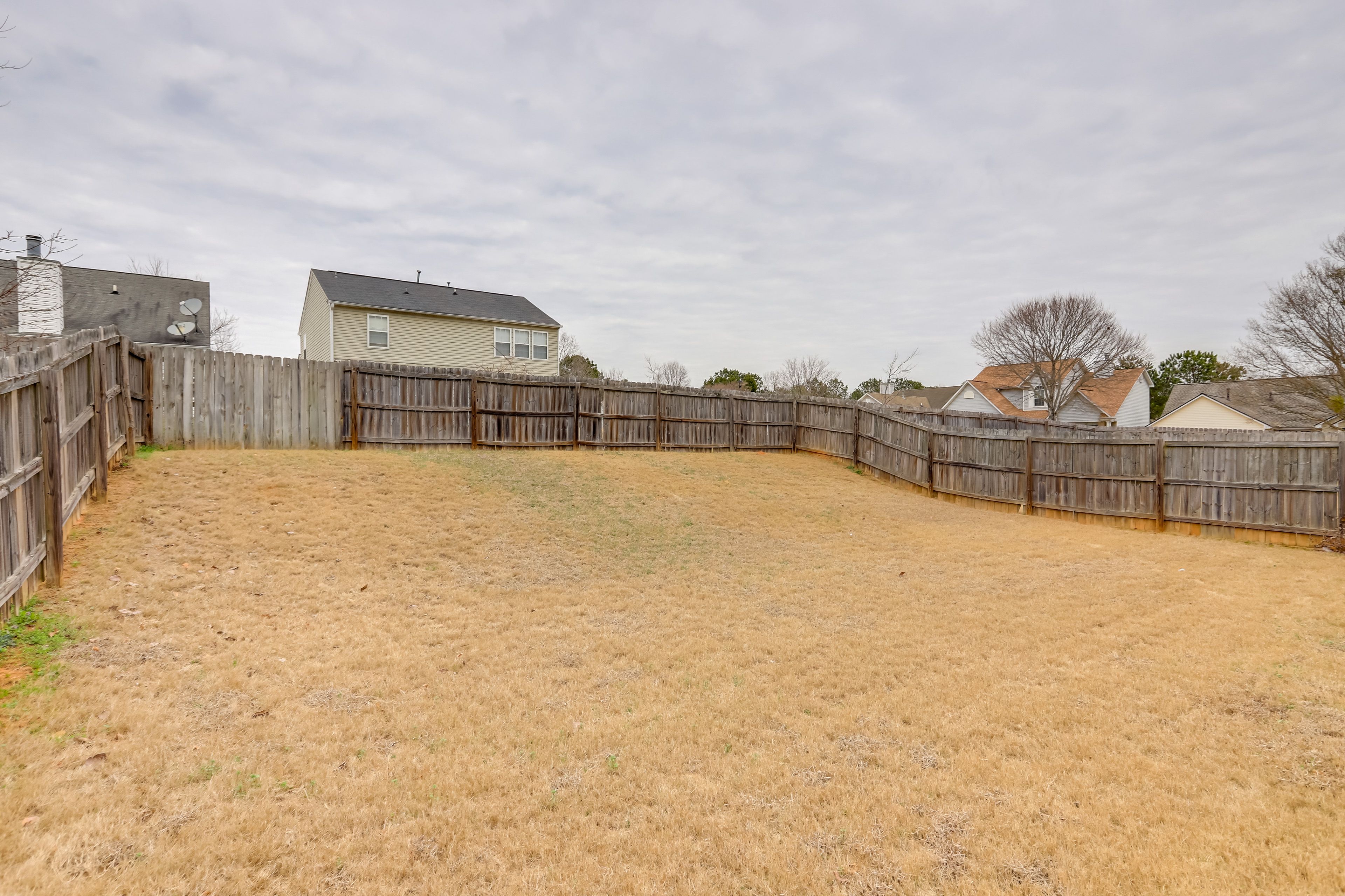 Exrerior | Fenced Backyard