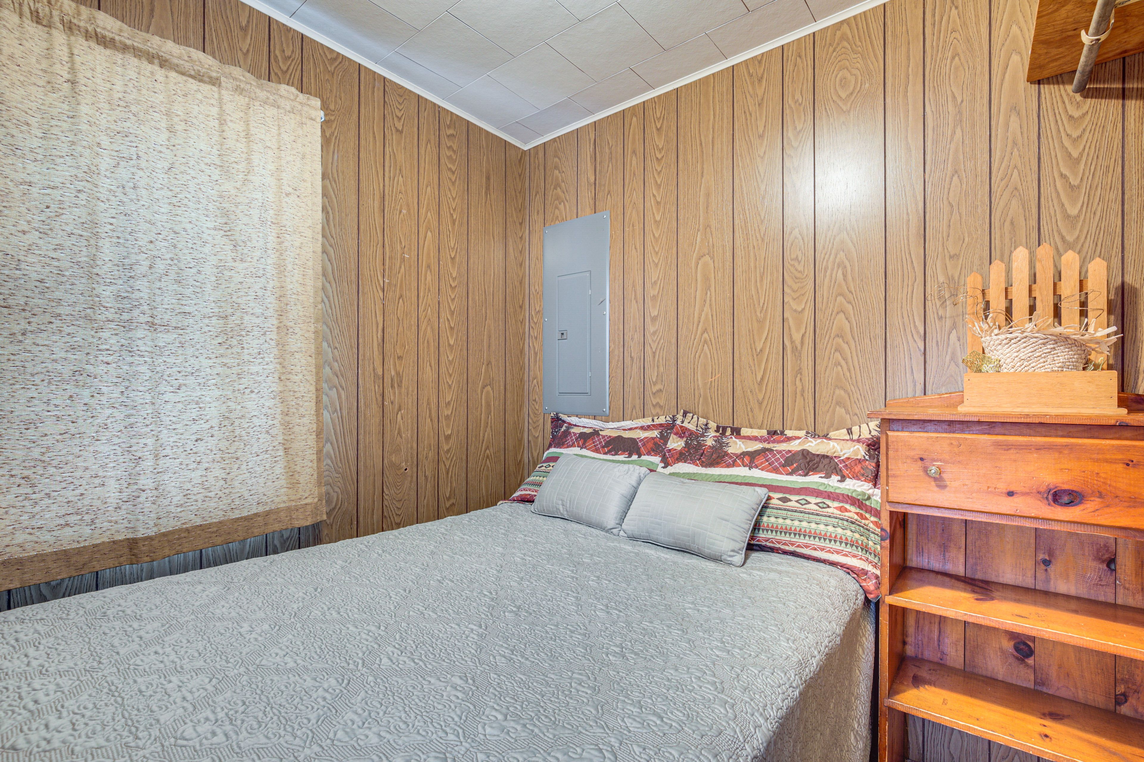 Bedroom 2 | Full Bed