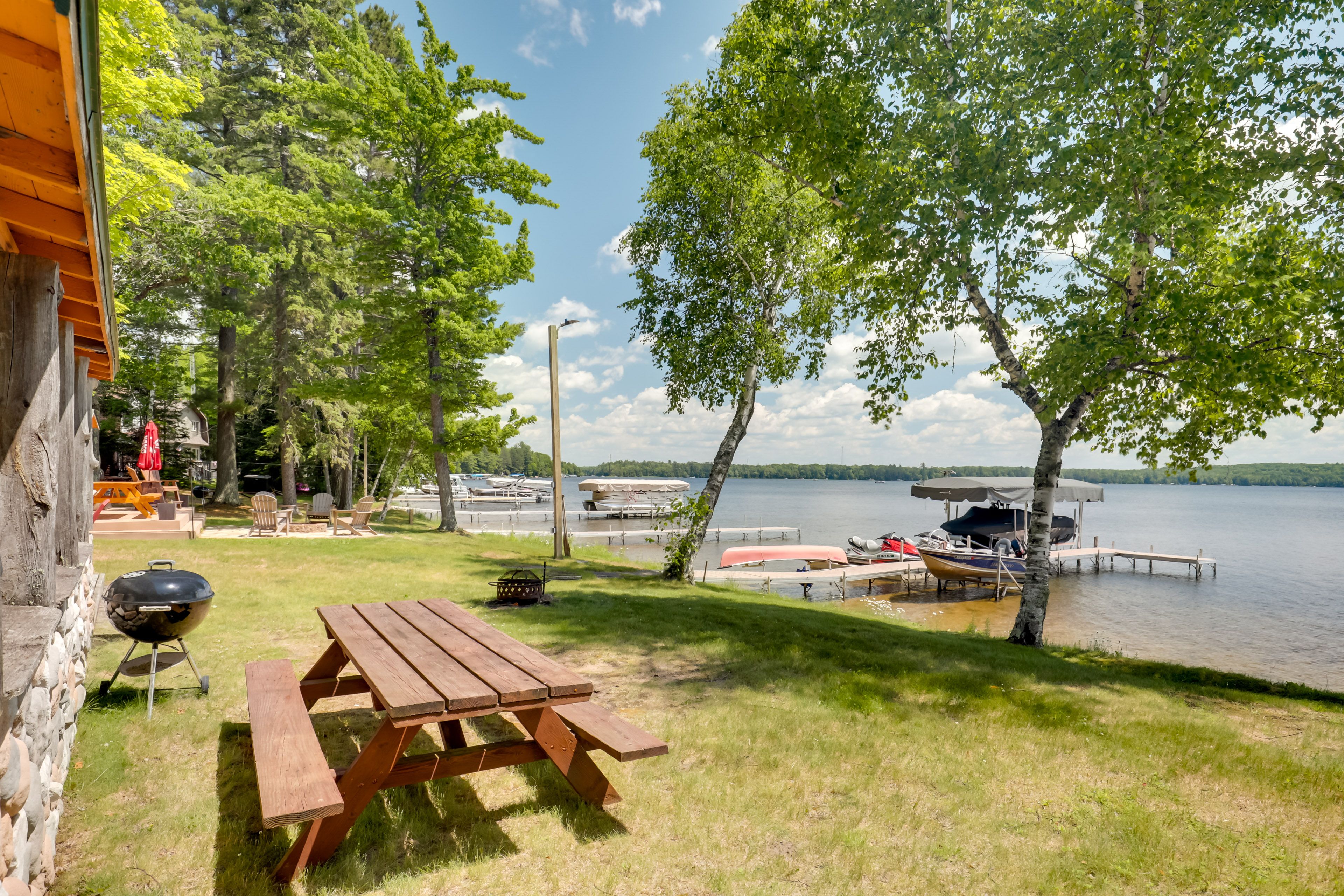 Yard | Picnic Table | Fire Pit | Charcoal Grill