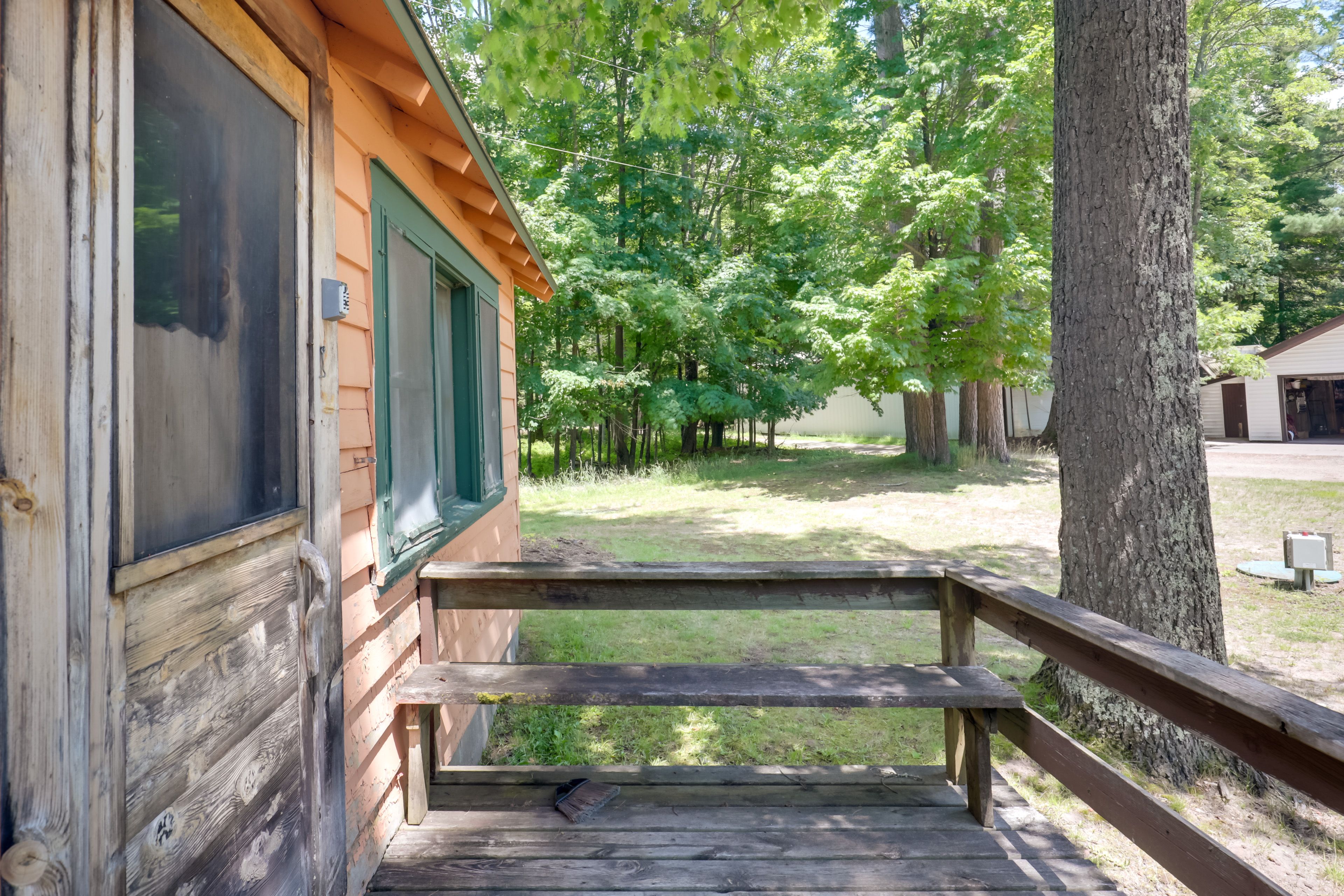Front Porch | Entry