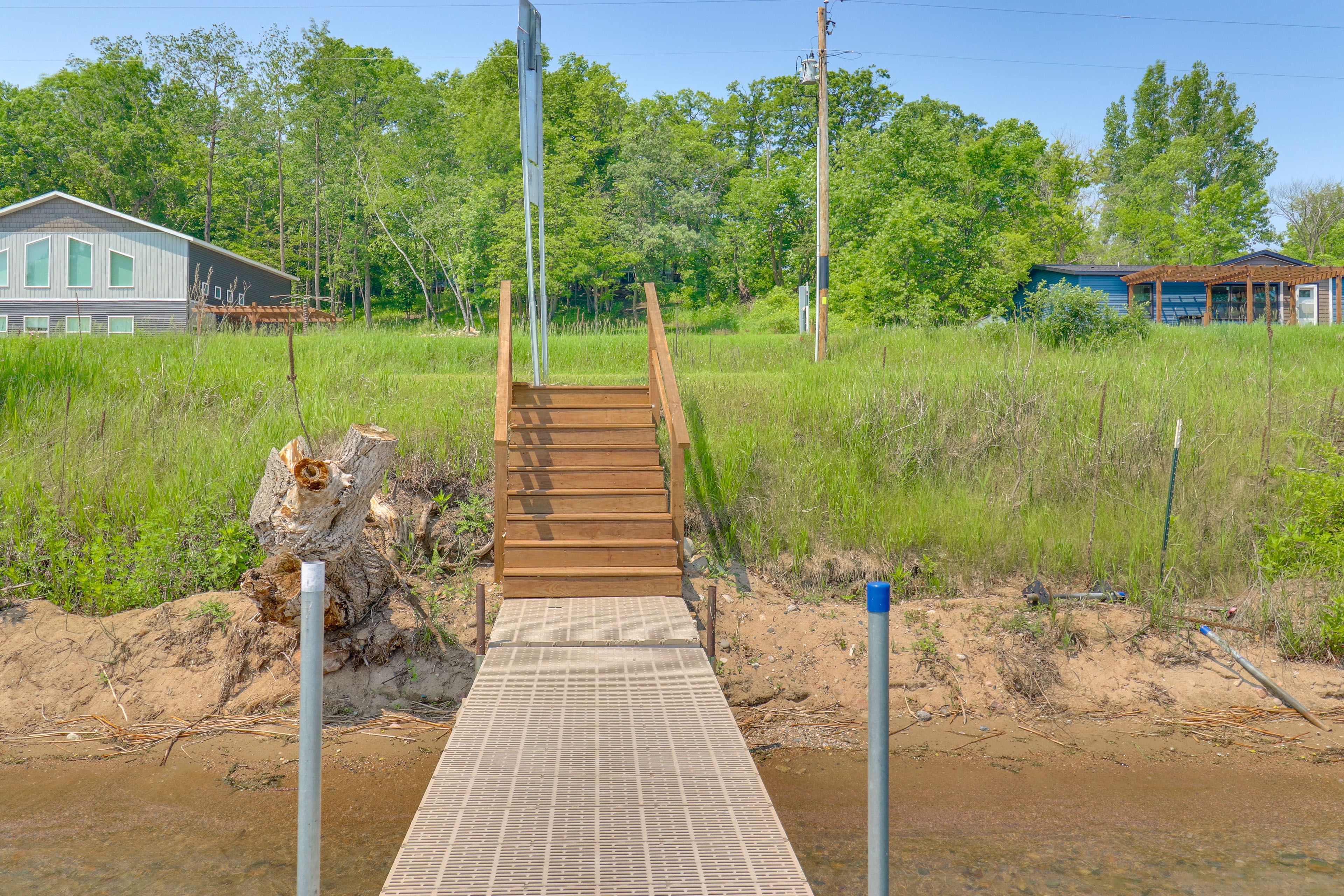 Lake Access