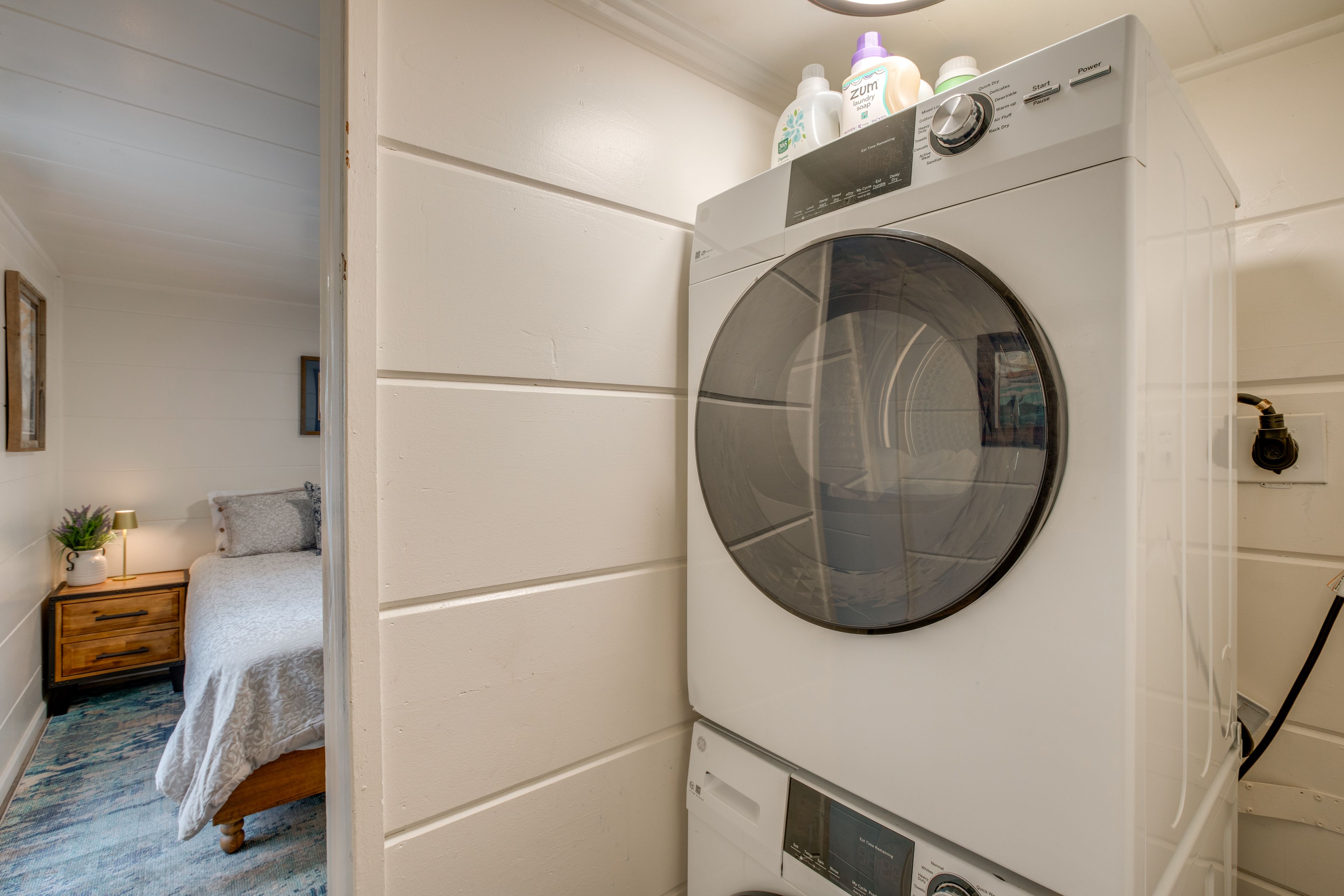 Washer & Dryer