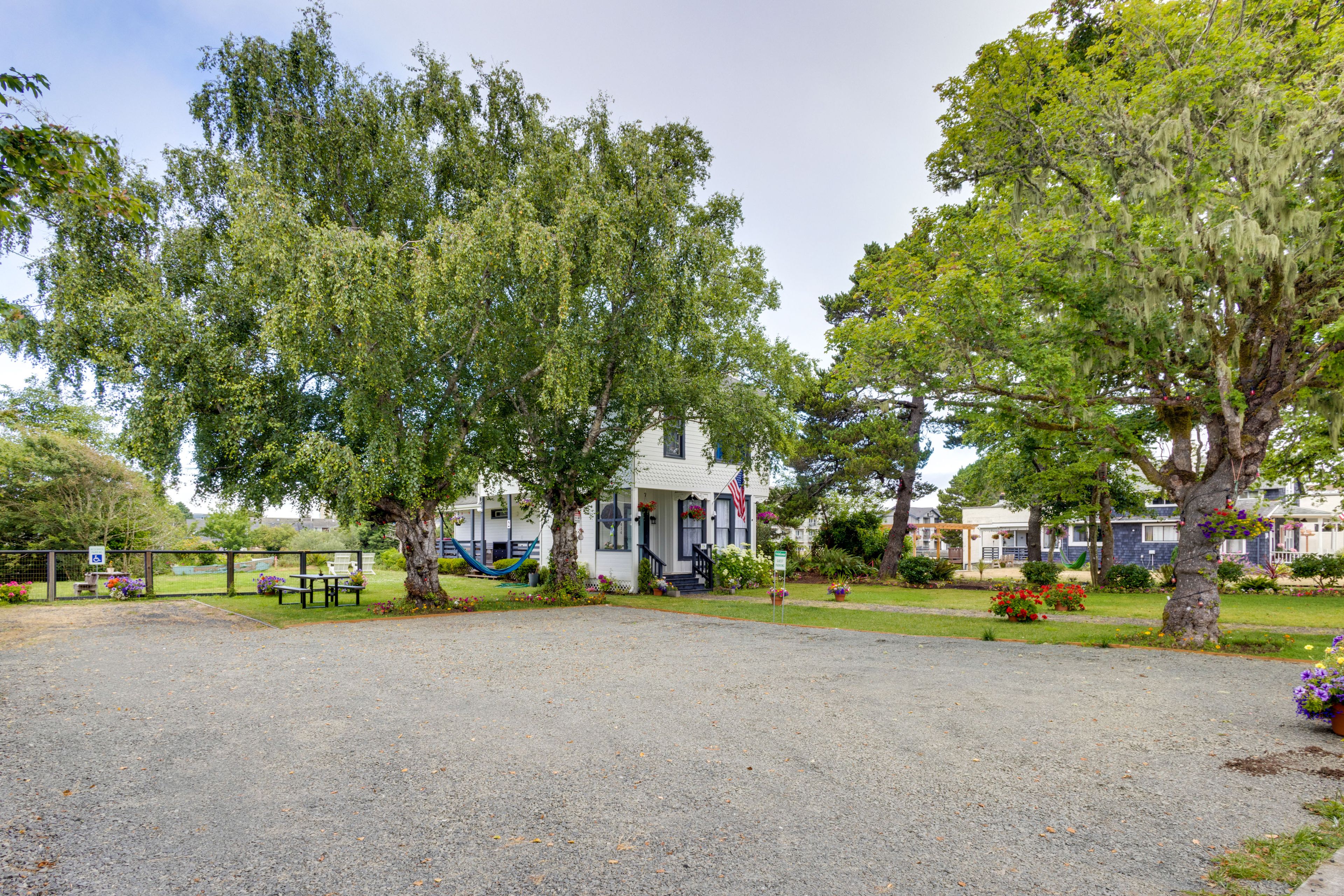Parking | Driveway (2 Vehicles) | Free Street Parking | RV/Trailer Parking