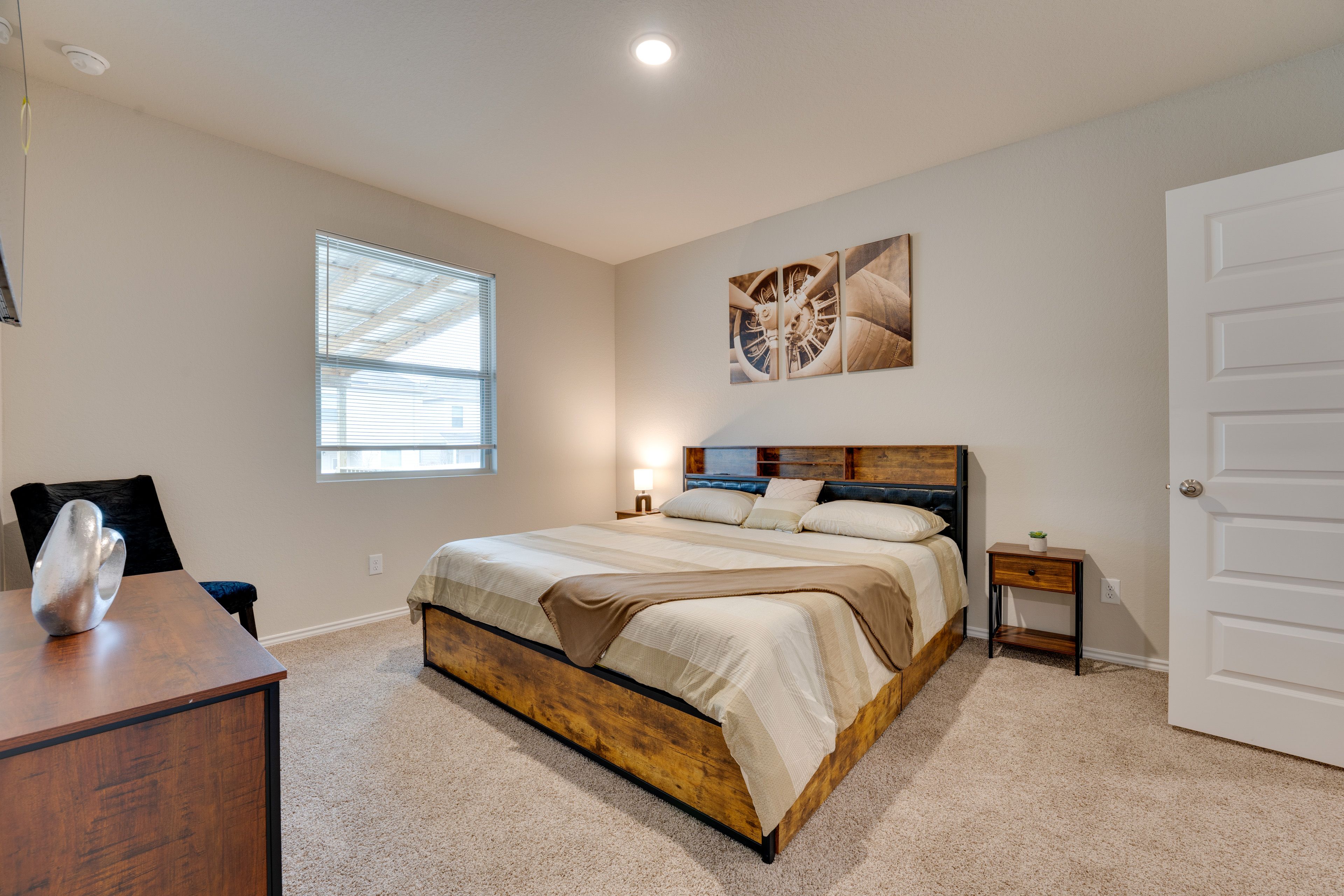 Bedroom 1 | King Bed | 1st Floor | En-Suite Bathroom
