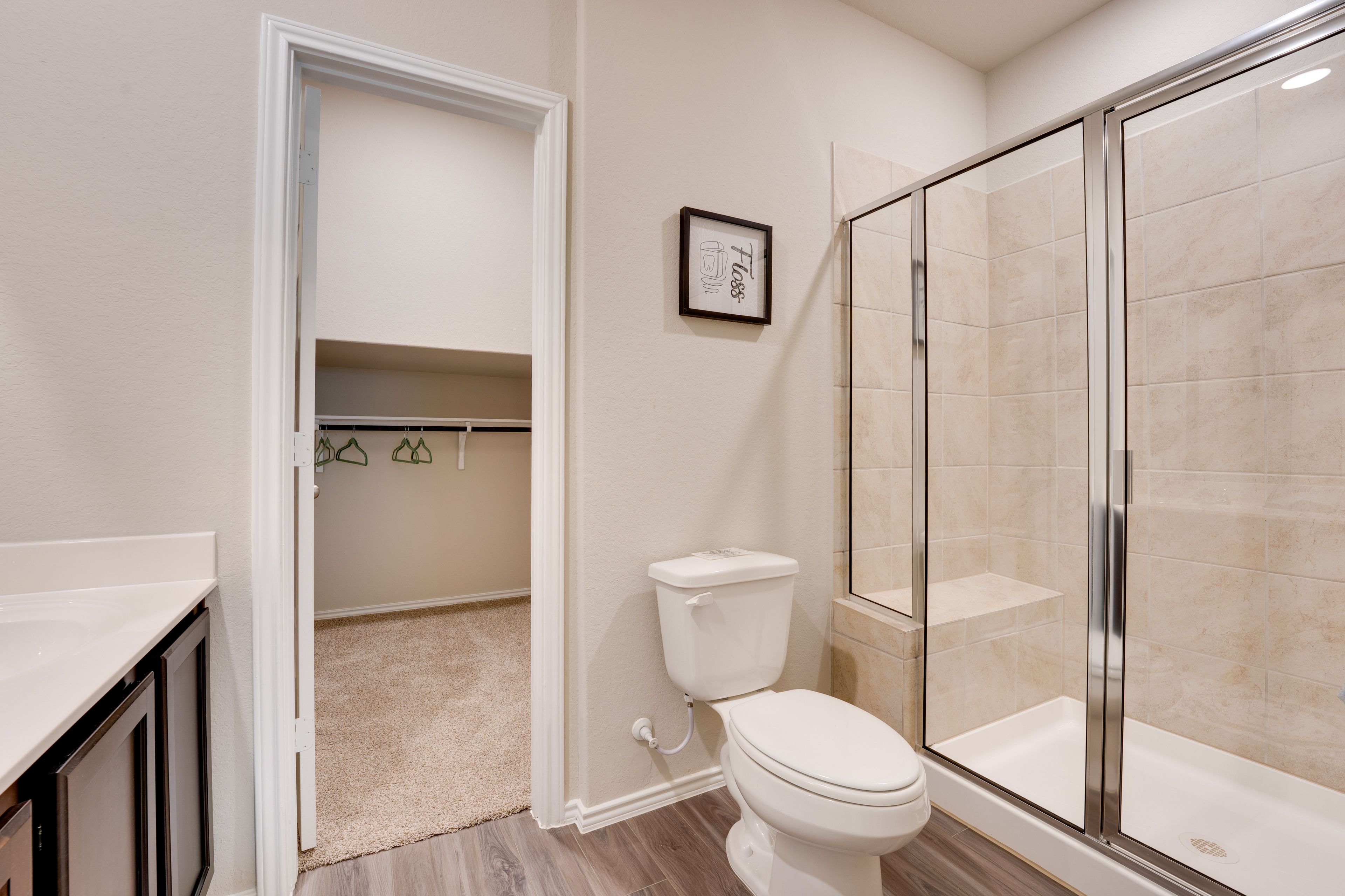 Full Bathroom | 1st Floor