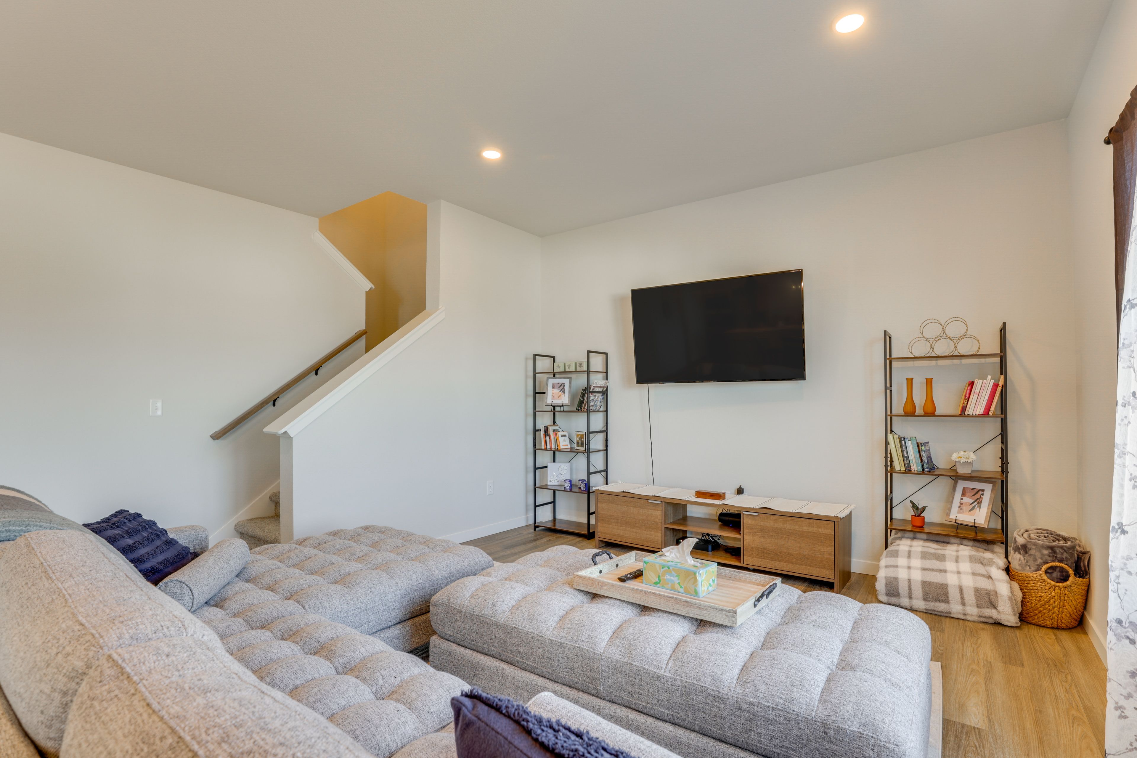 Living Room | 1st Floor | Central A/C & Heating | Smart TV