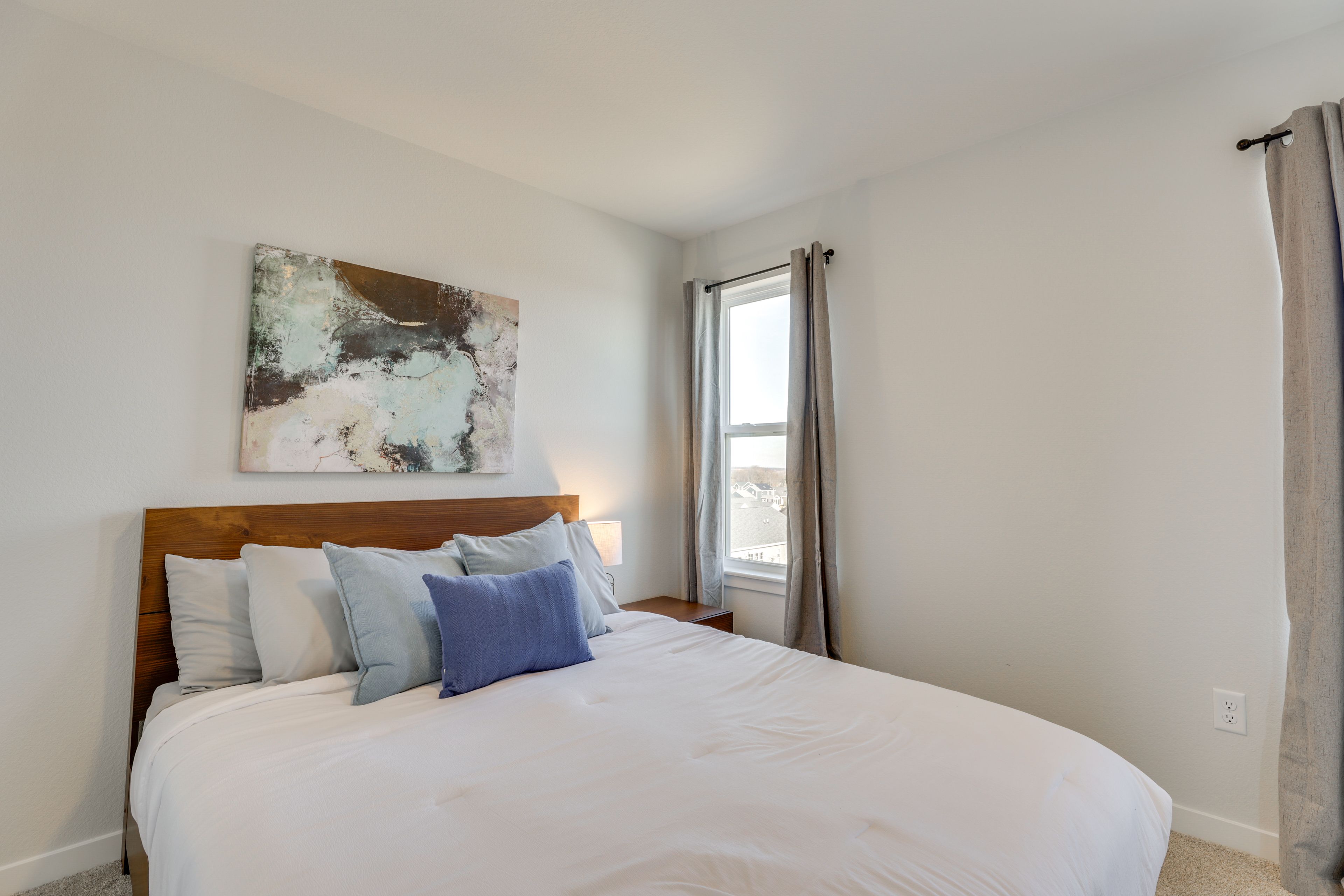 Bedroom 3 | 2nd Floor | Queen Bed