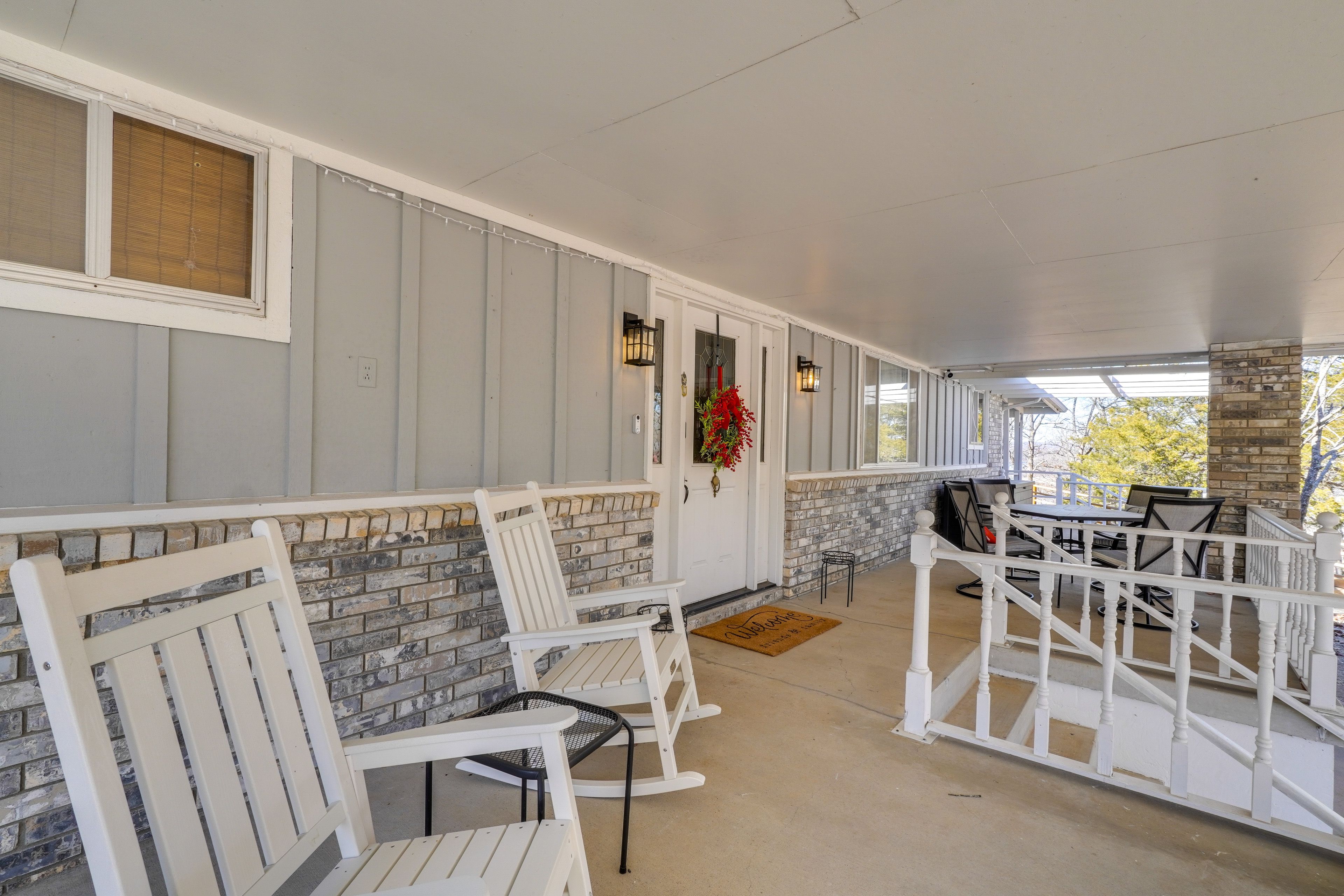 Porch | Outdoor Seating & Dining